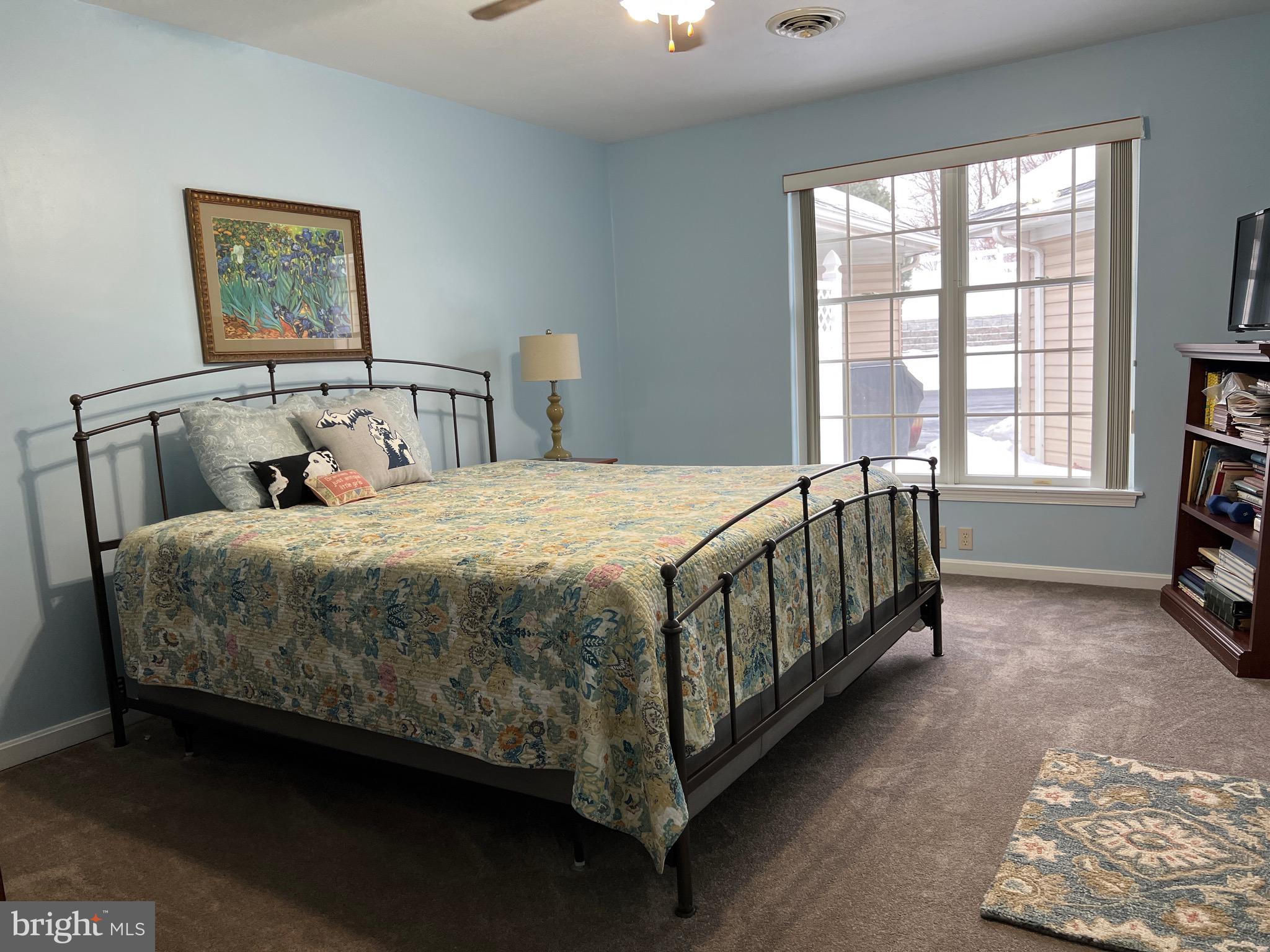 SPRING RIDGE - Residential