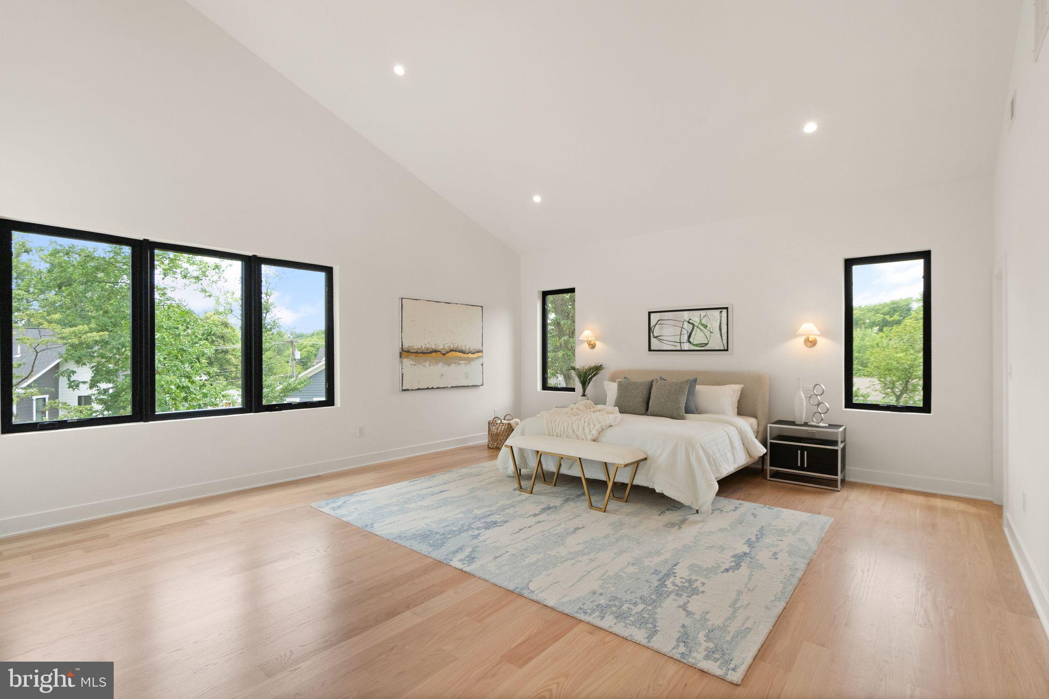 VIENNA WOODS - Residential