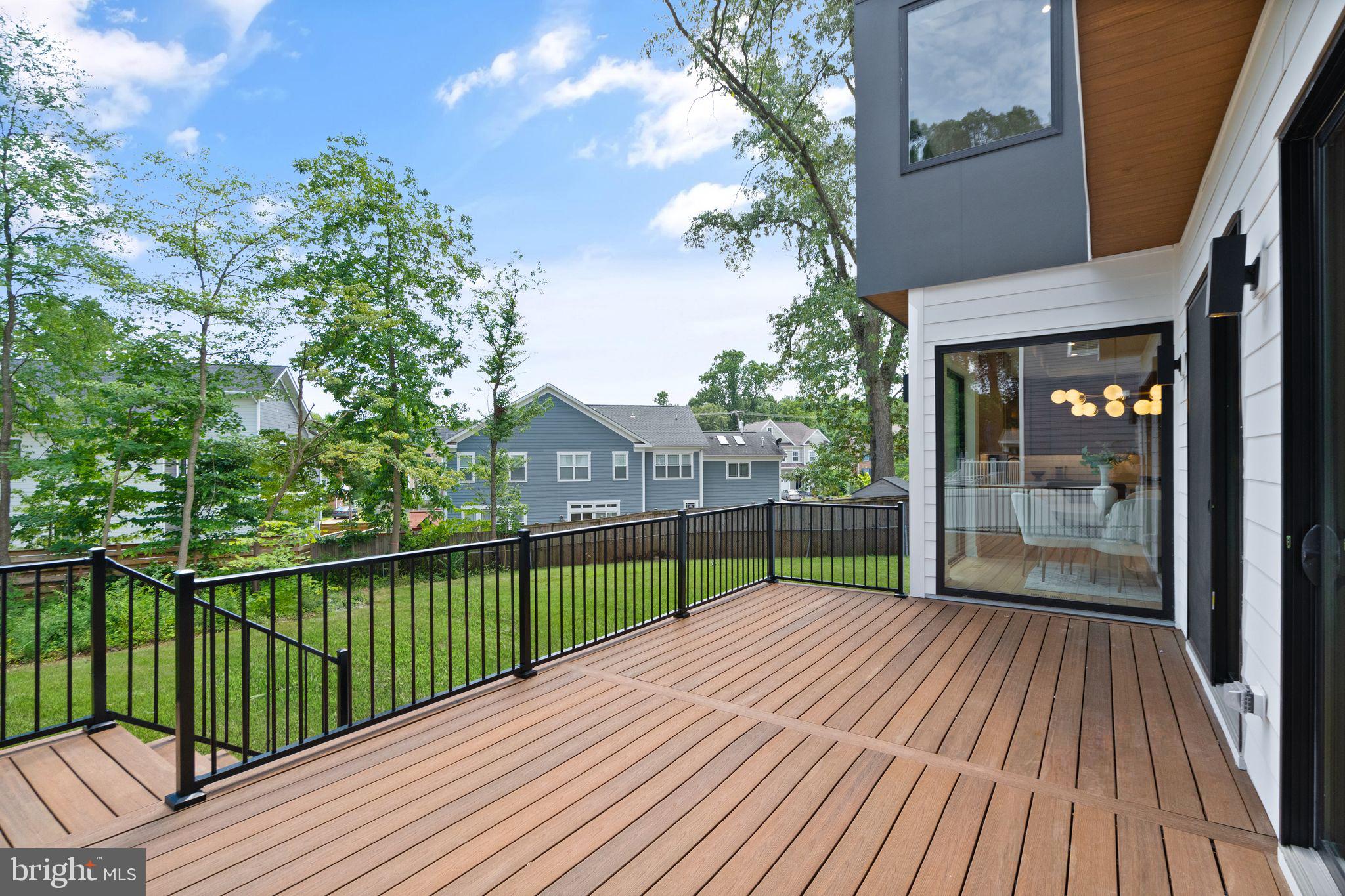 VIENNA WOODS - Residential