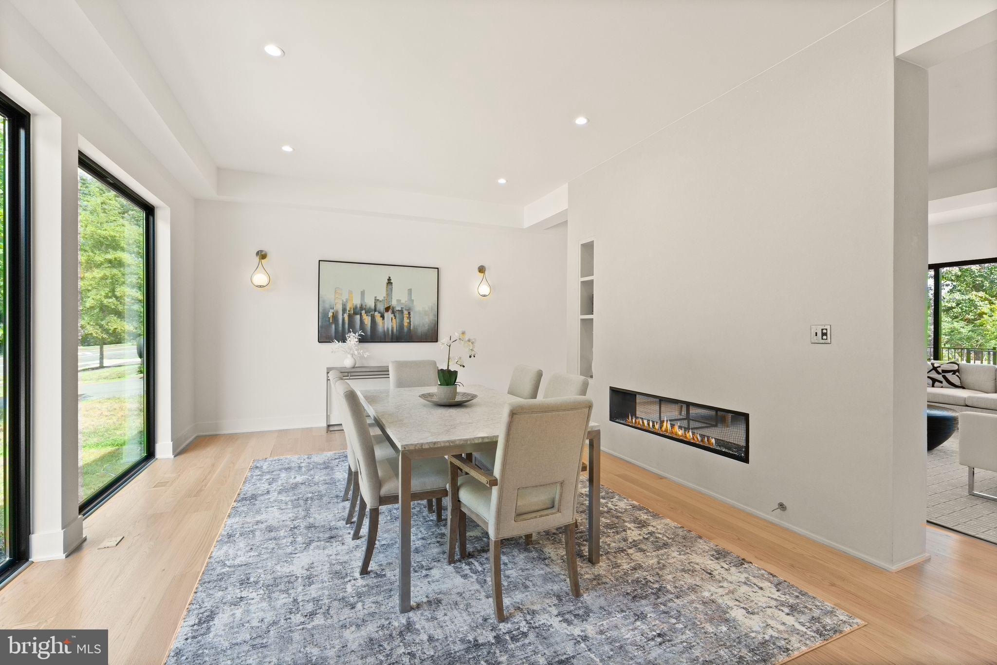 VIENNA WOODS - Residential