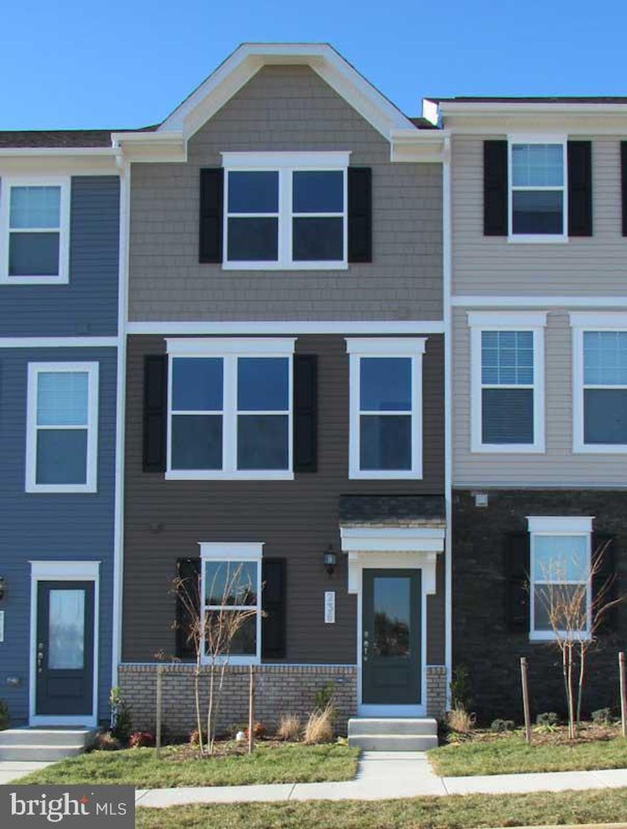 Nearly new!  Welcome home to this 2 bedroom, 2 1/2 bath townhome with 1 car garage.  Near shopping and major roads.  No smoking, No pets. Background/credit check required.