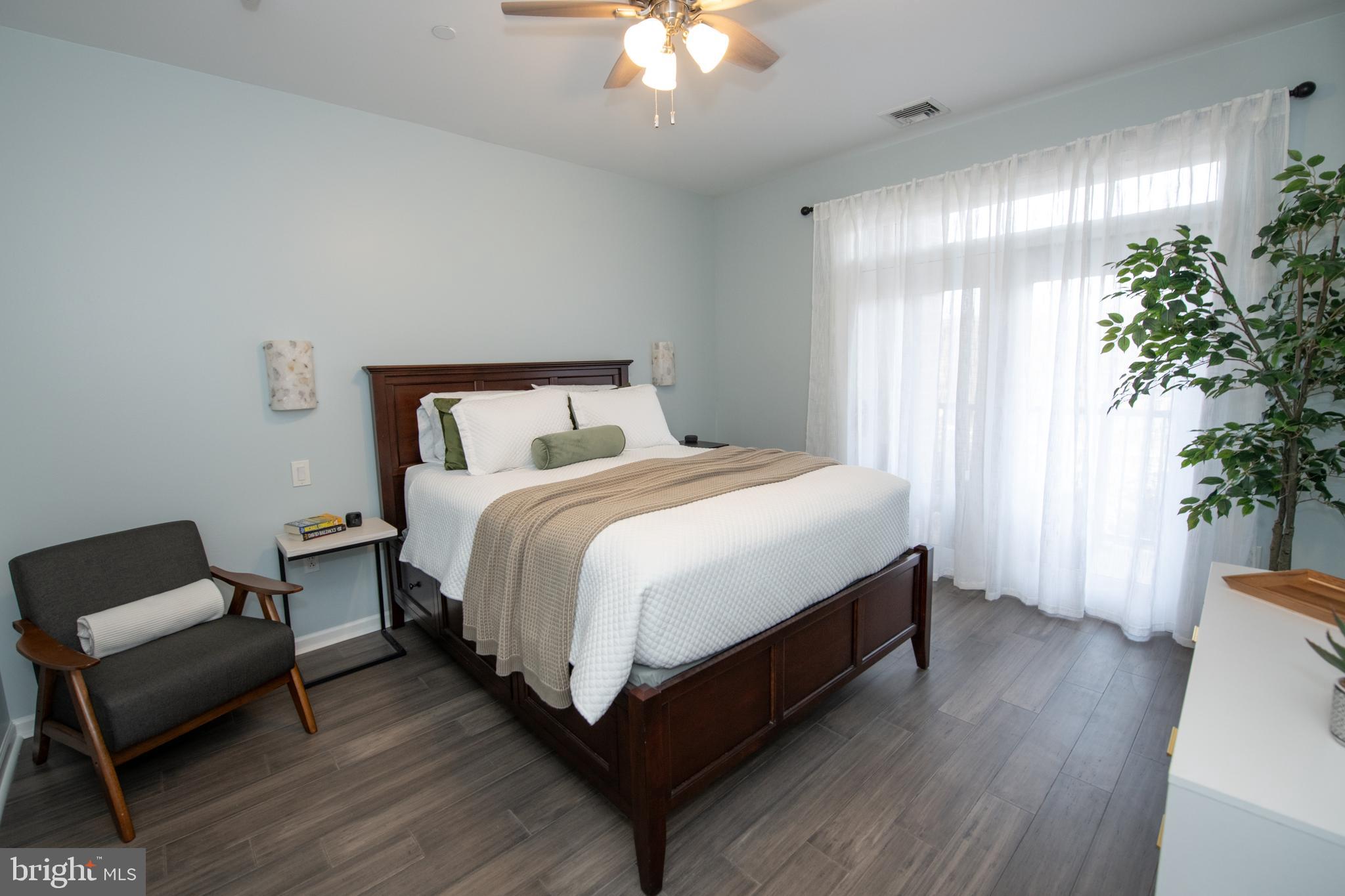 HUNTINGDON PLACE - Residential