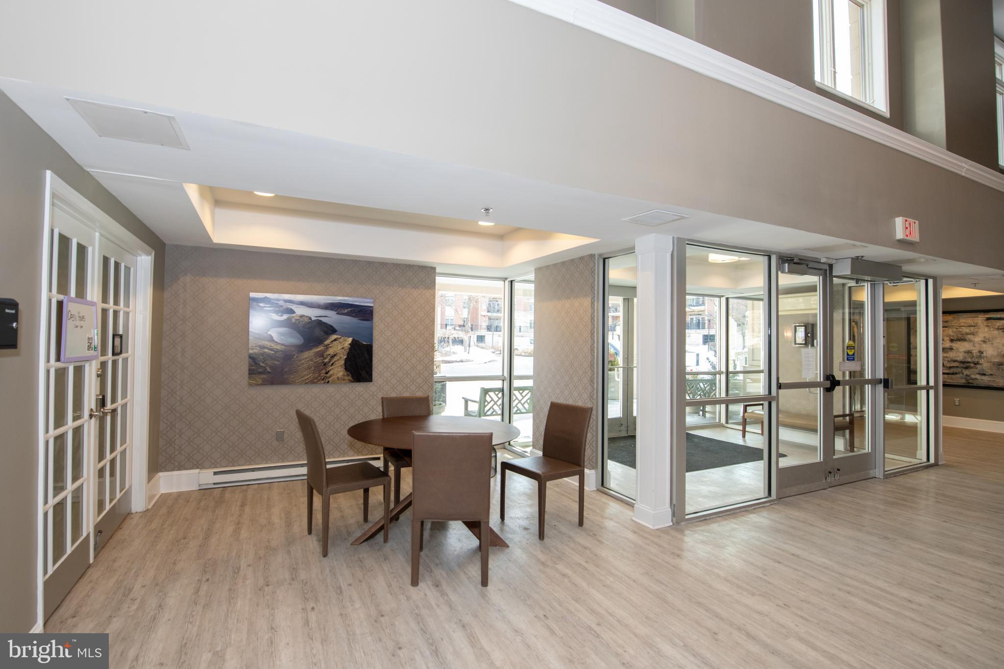 HUNTINGDON PLACE - Residential