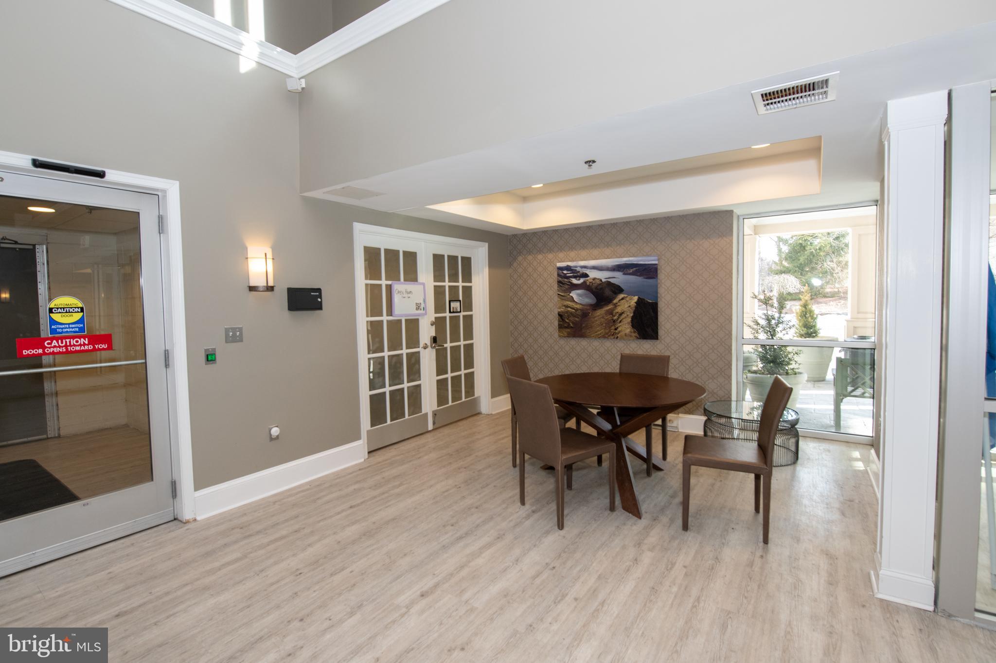 HUNTINGDON PLACE - Residential