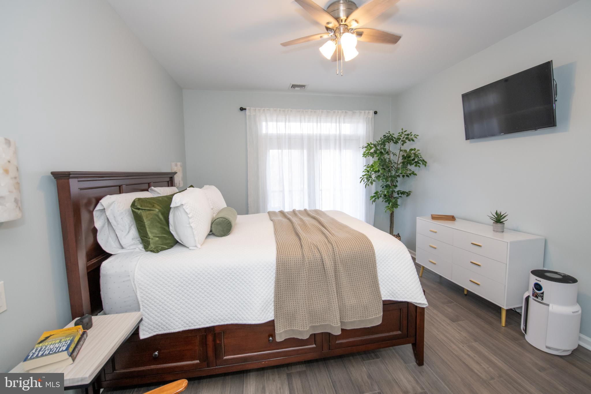 HUNTINGDON PLACE - Residential