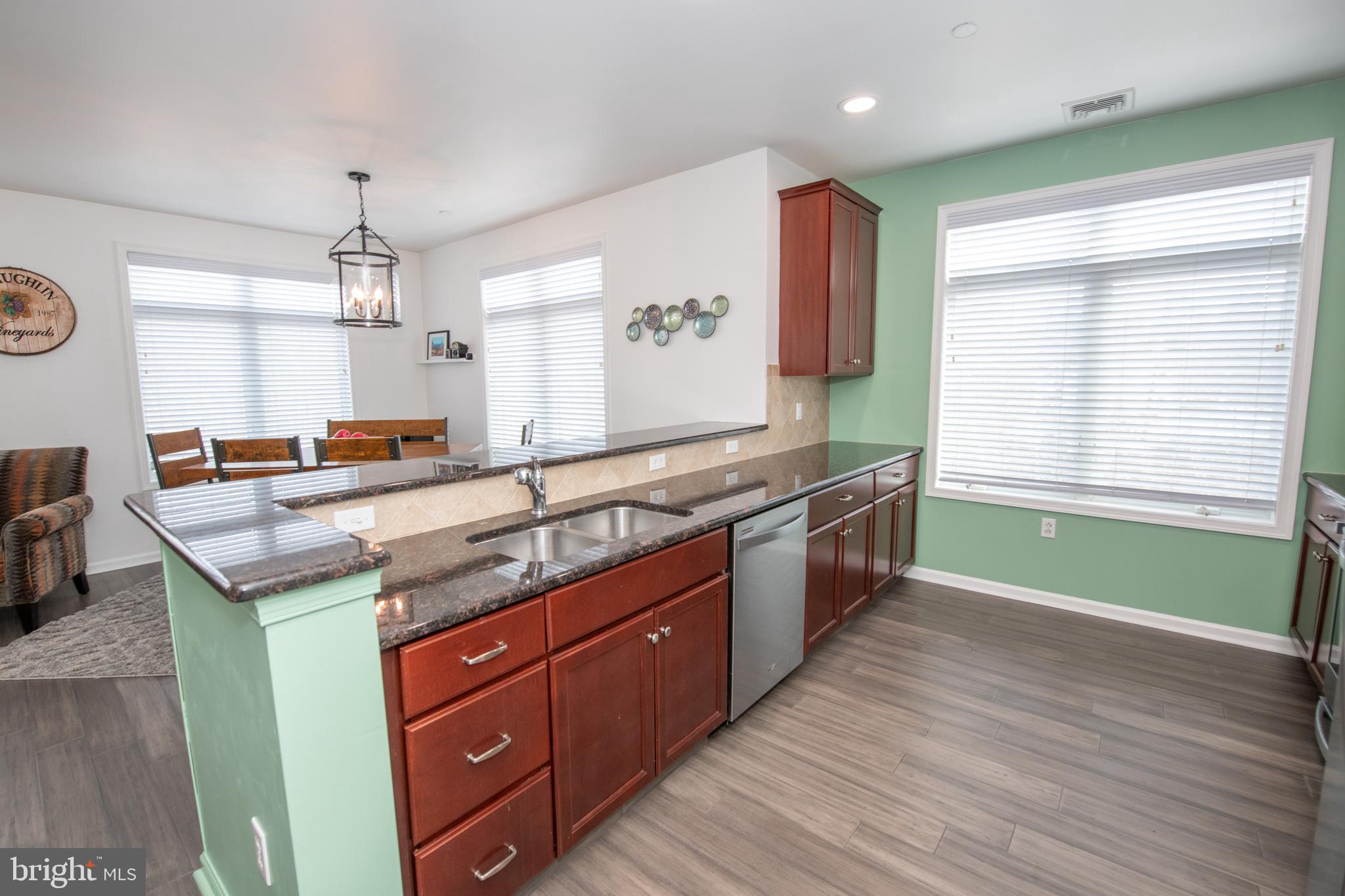 HUNTINGDON PLACE - Residential