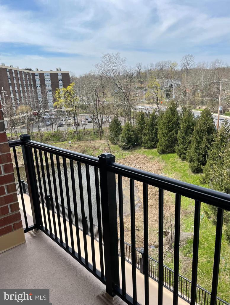 HUNTINGDON PLACE - Residential