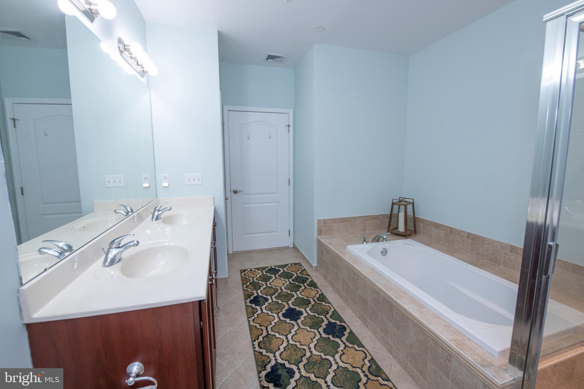 HUNTINGDON PLACE - Residential