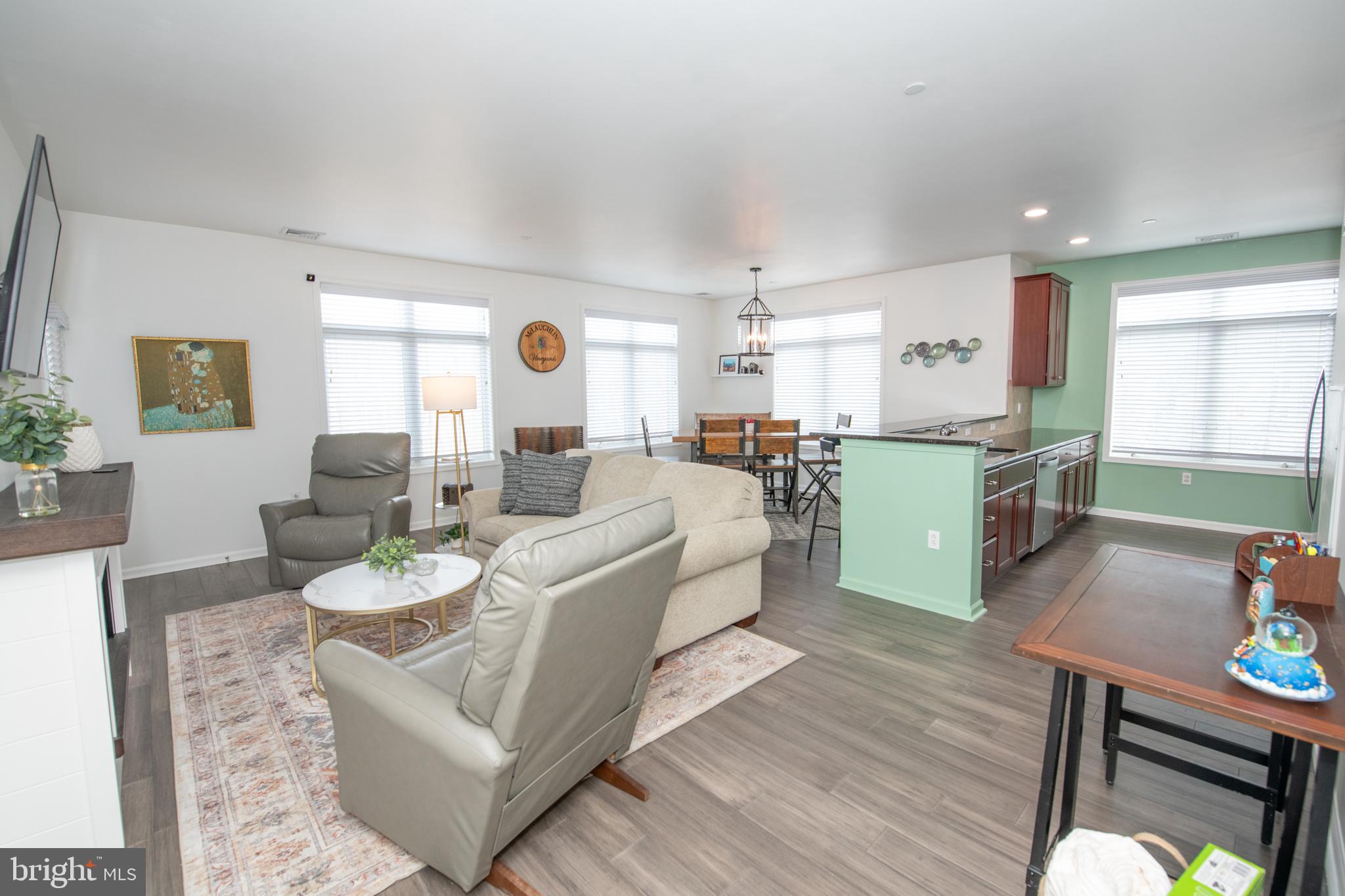 HUNTINGDON PLACE - Residential