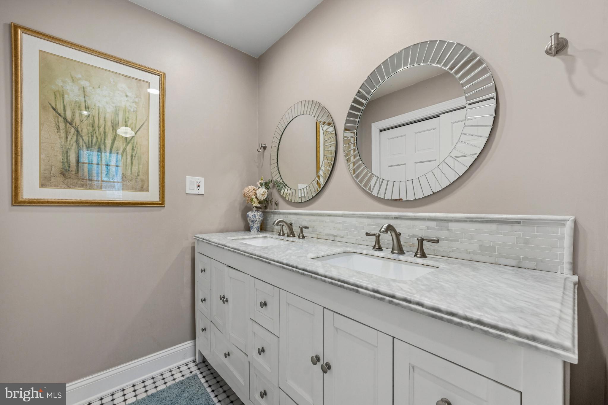 GLYNDON - Residential