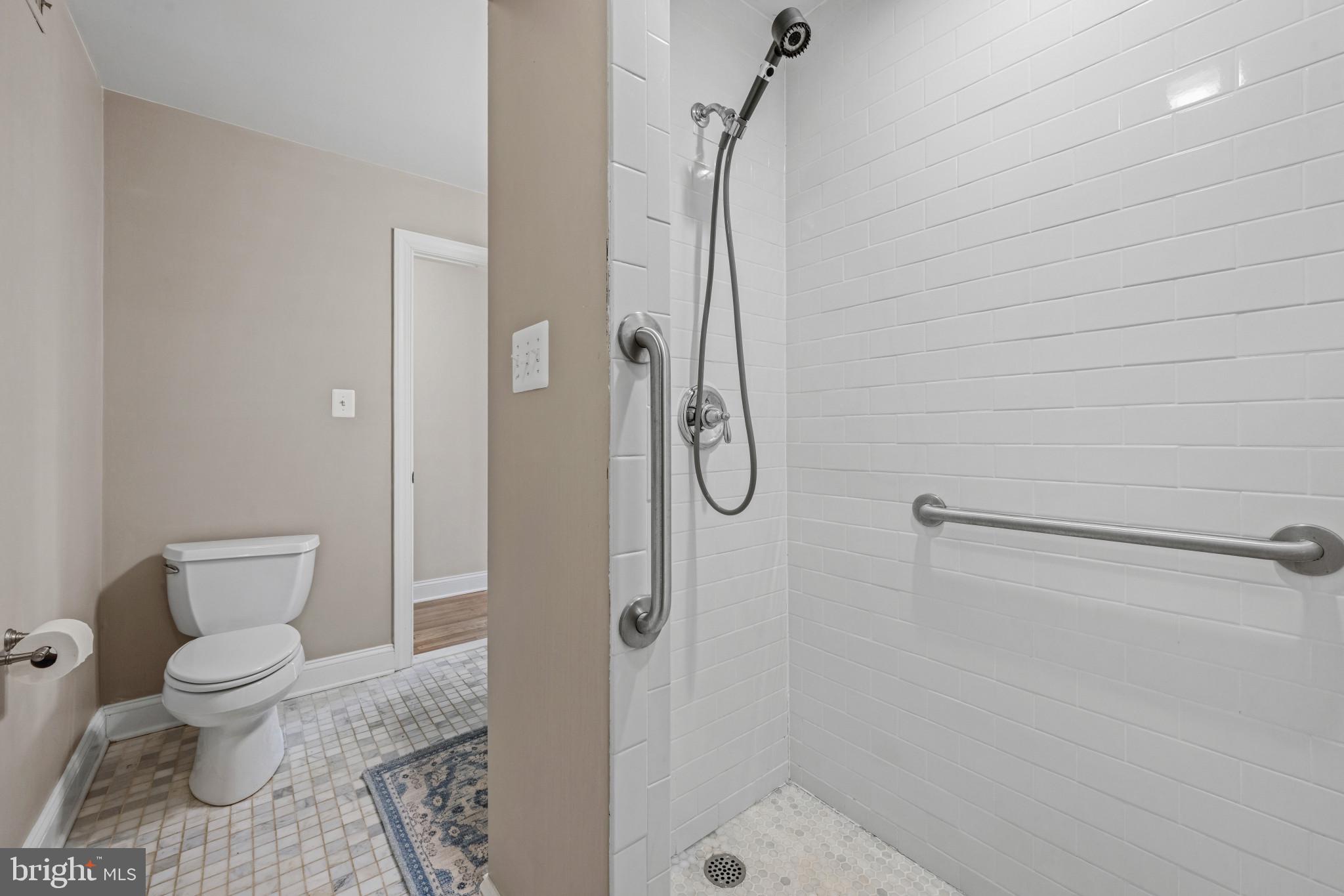 GLYNDON - Residential