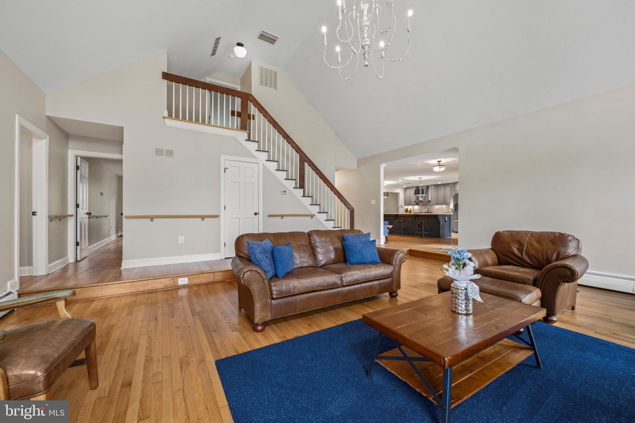 GLYNDON - Residential