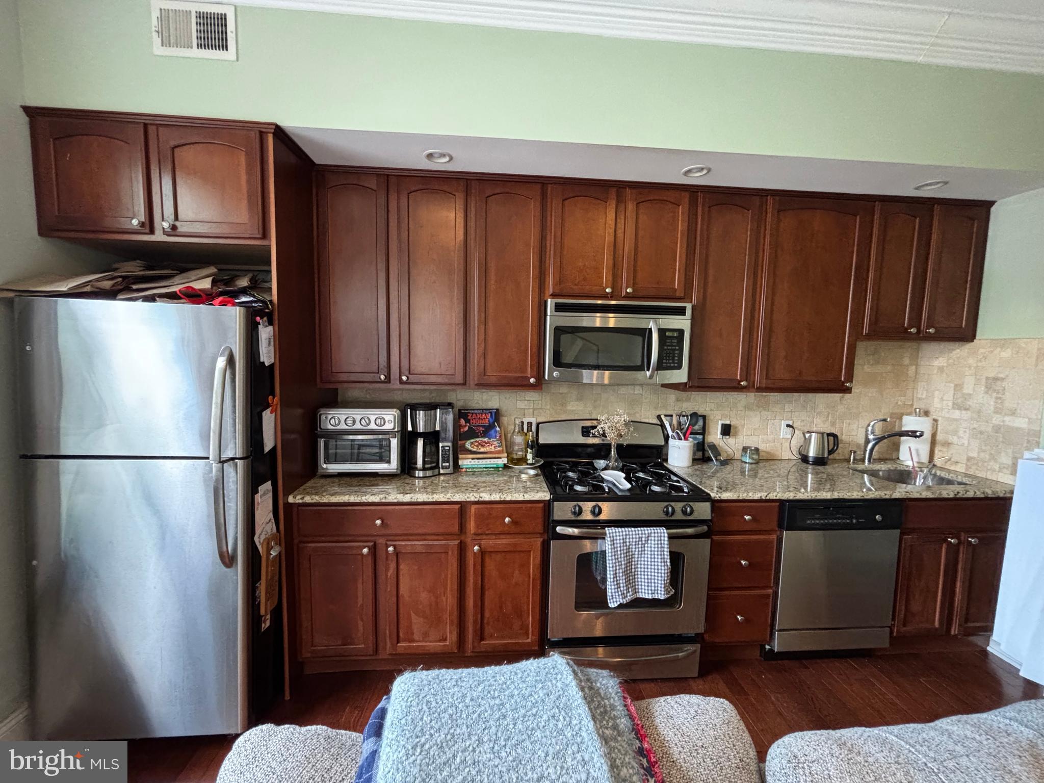 FITLER SQUARE - Residential Lease