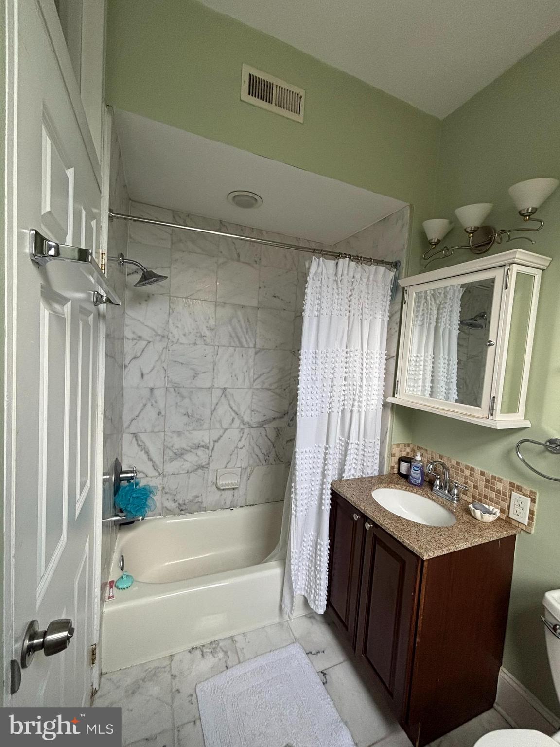 FITLER SQUARE - Residential Lease