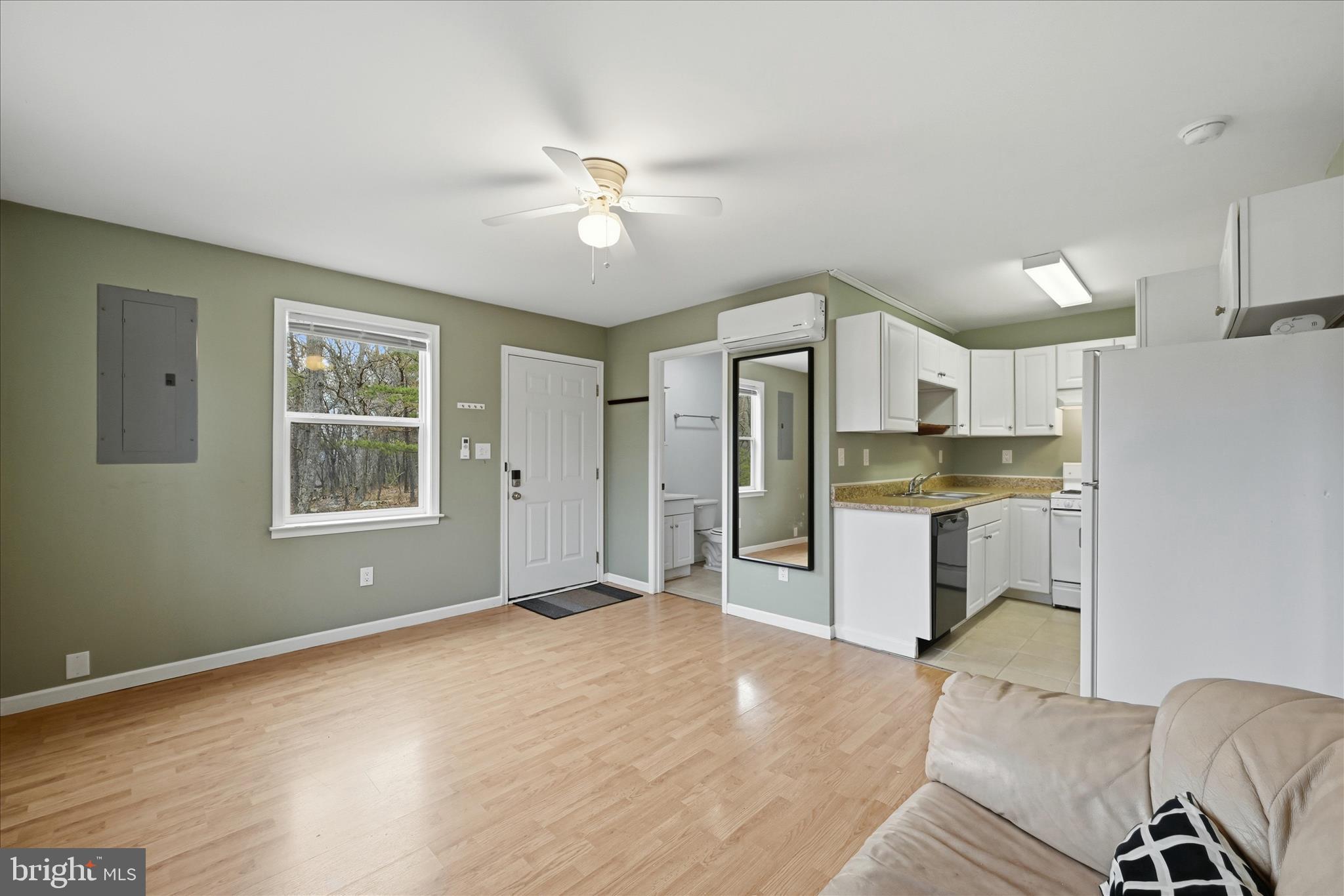 SLEEPY WOODS - Residential