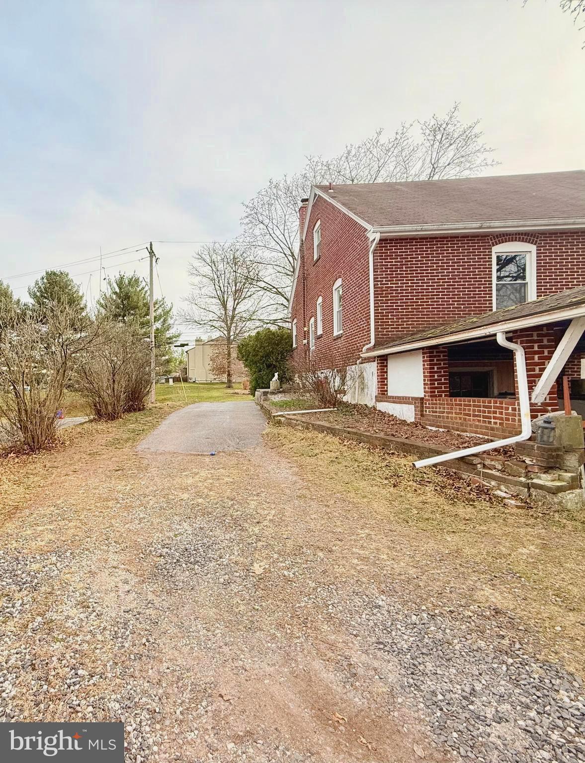 SHADY GROVE MANOR - Residential