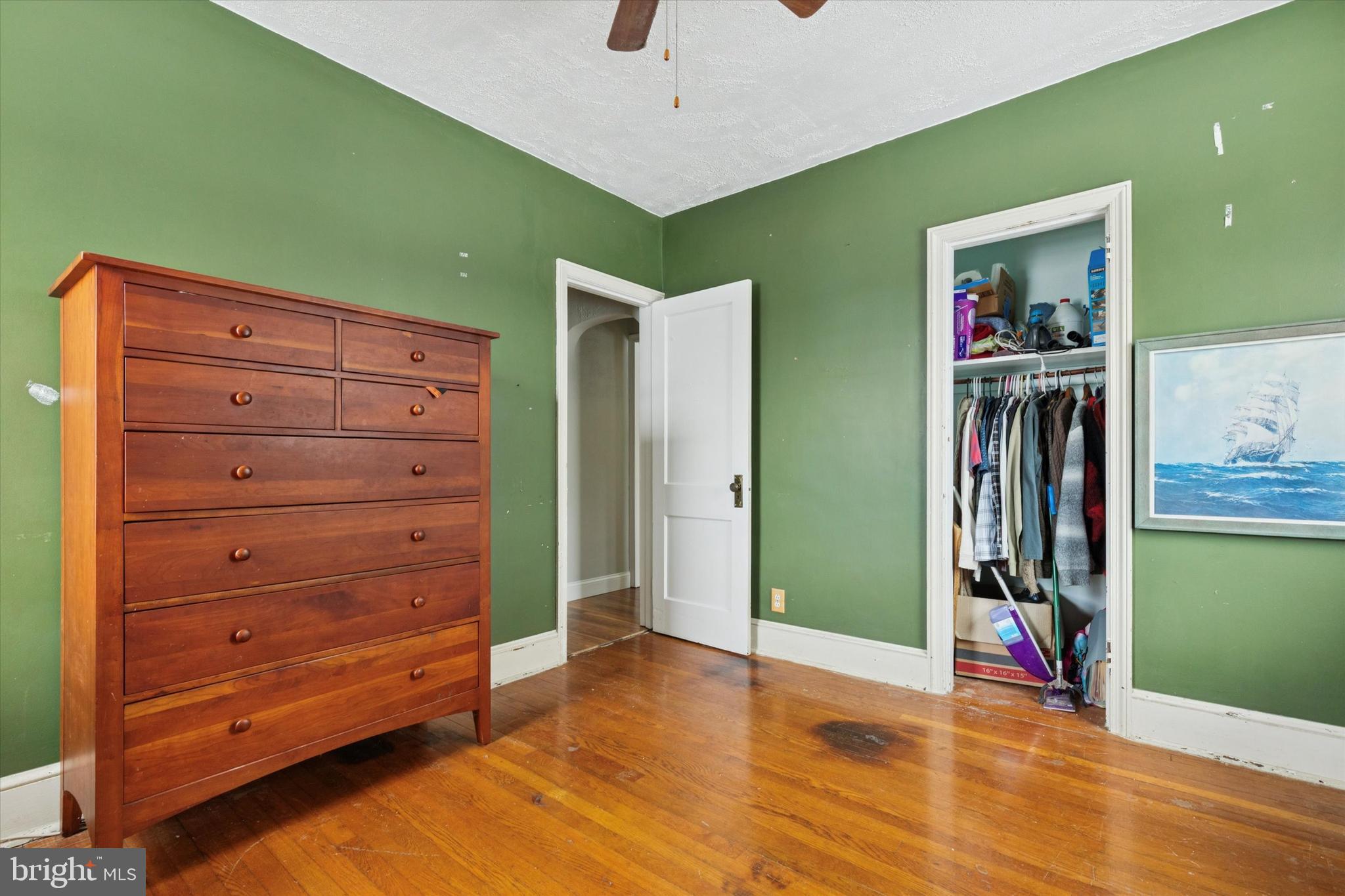 SHADY GROVE MANOR - Residential