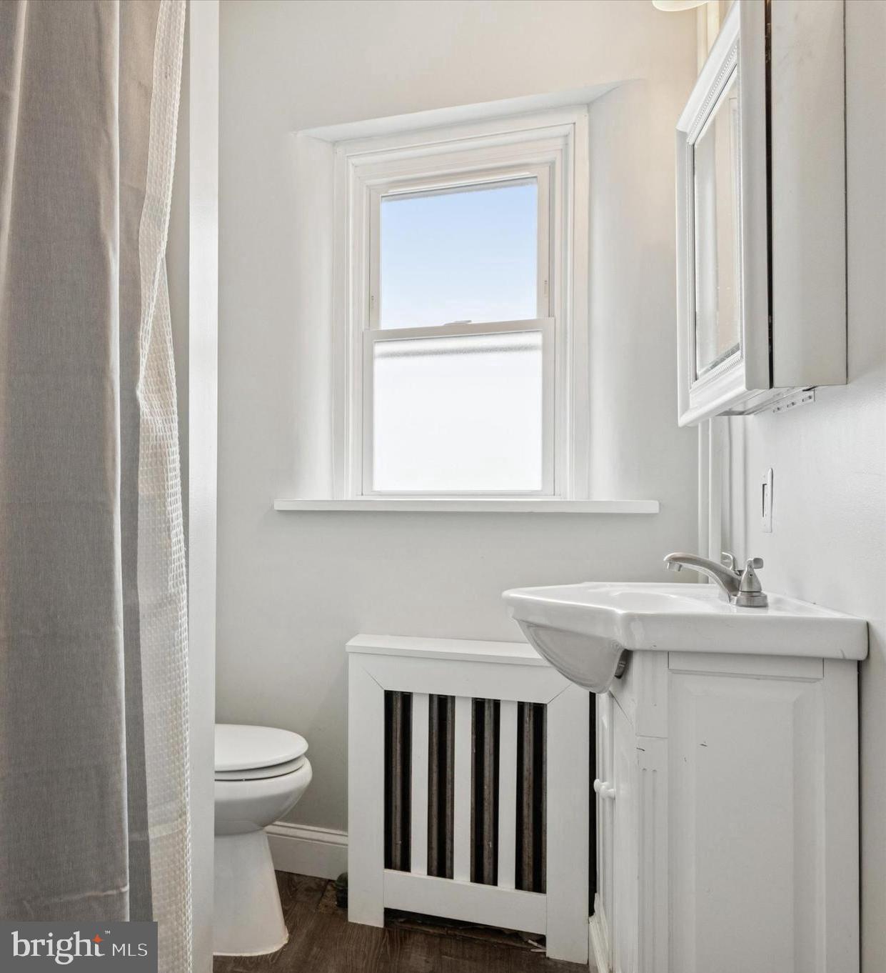 SHADY GROVE MANOR - Residential