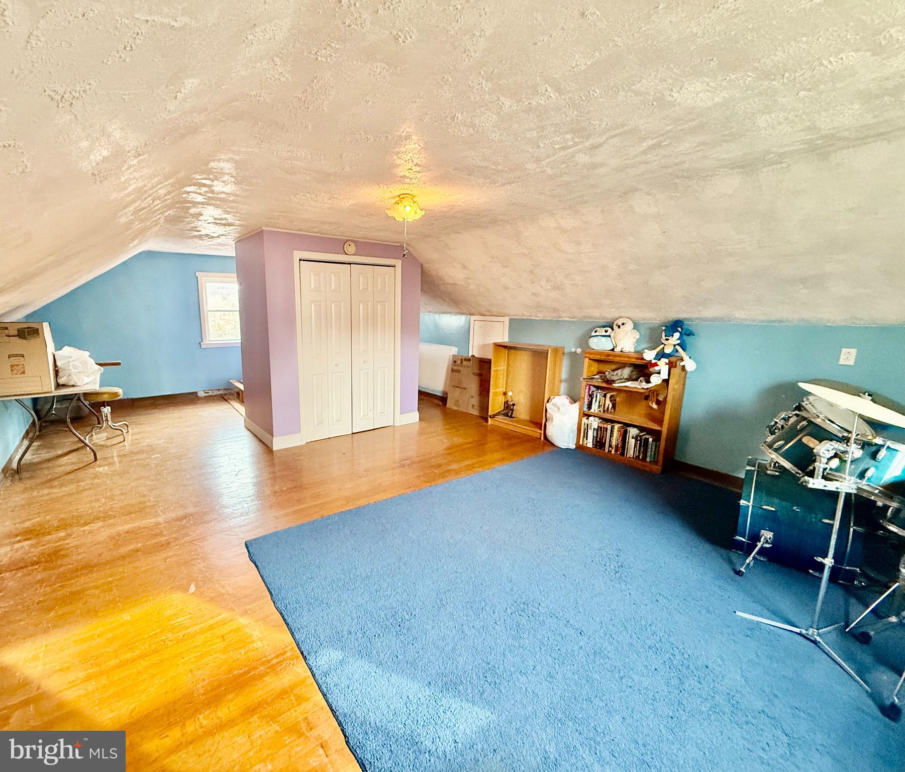 SHADY GROVE MANOR - Residential