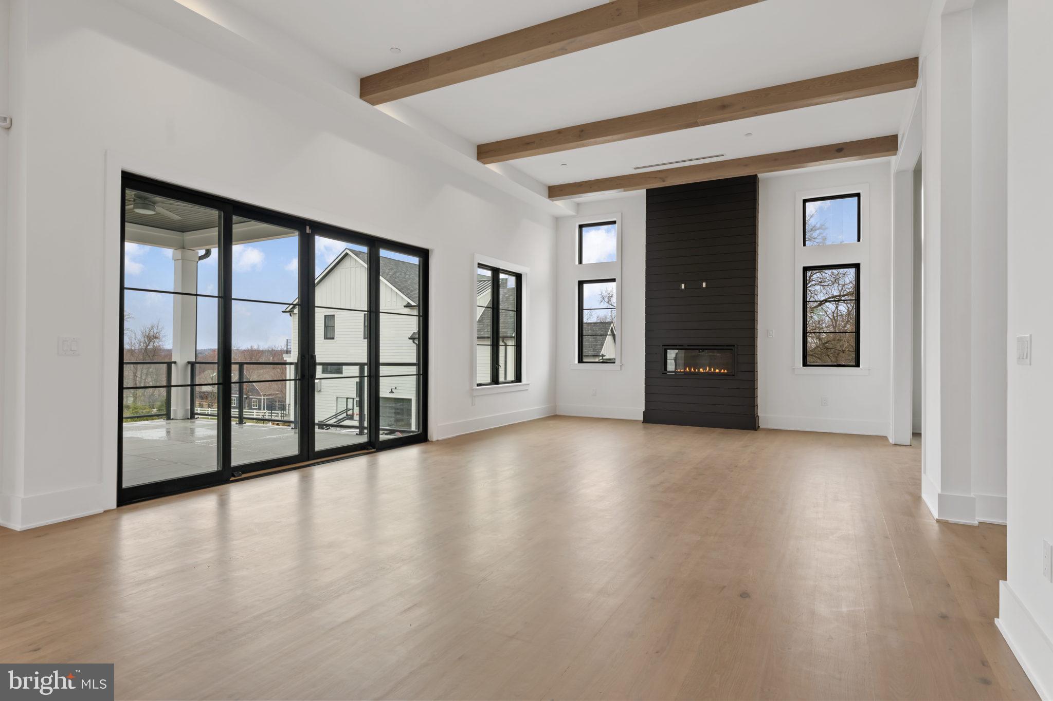 GLENSIDE - Residential