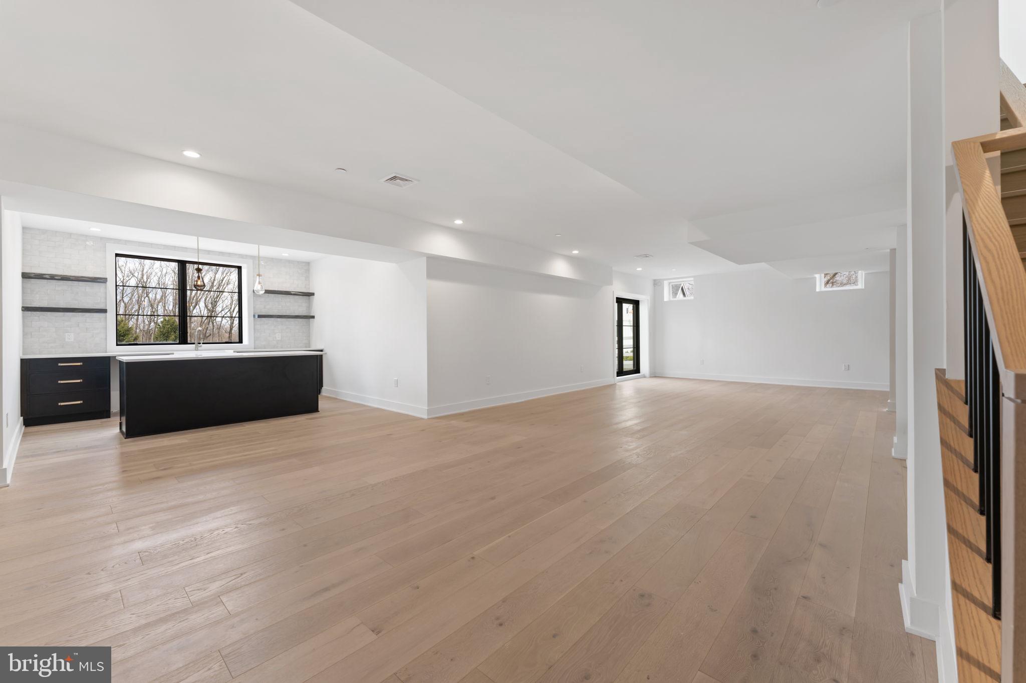 GLENSIDE - Residential