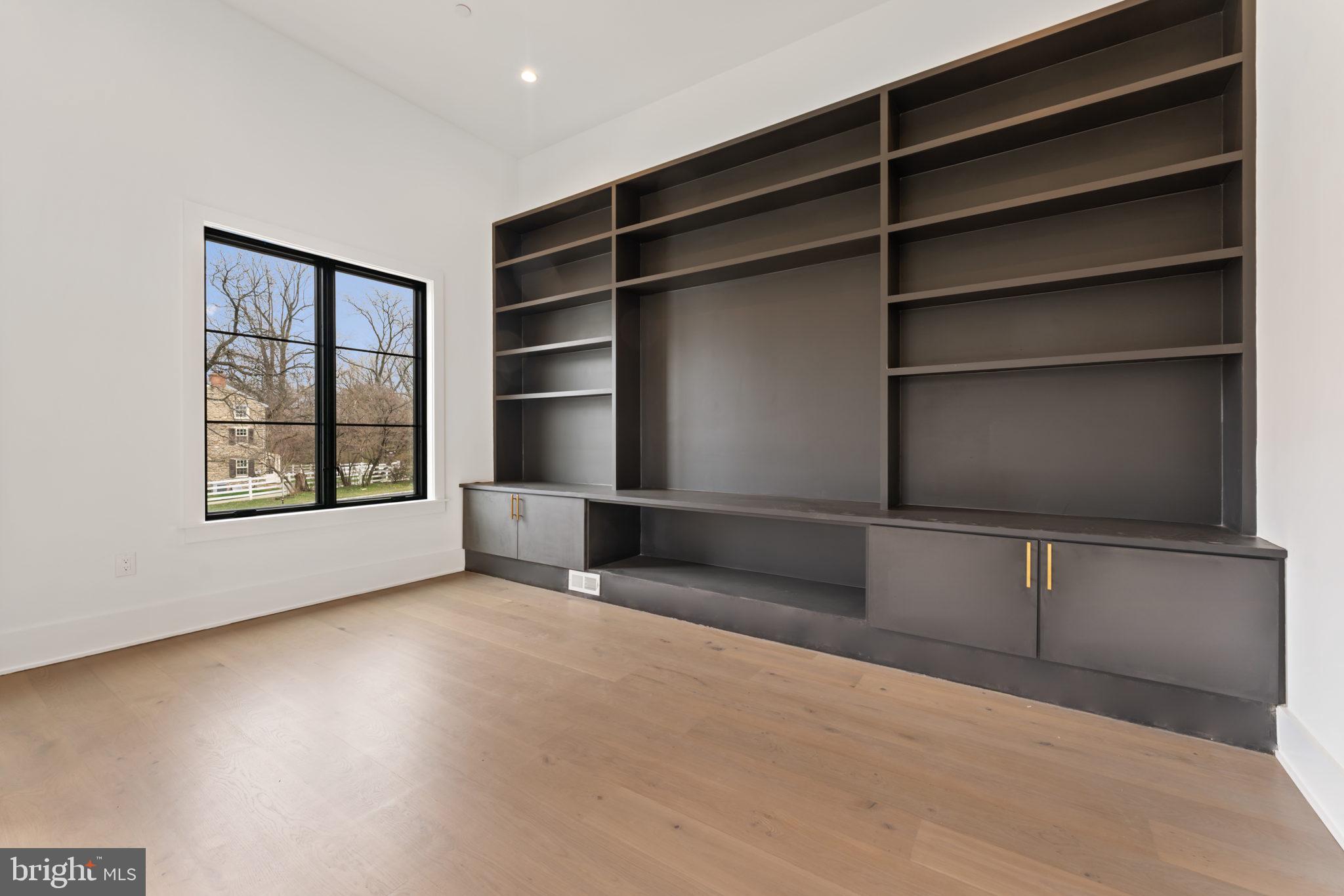 GLENSIDE - Residential