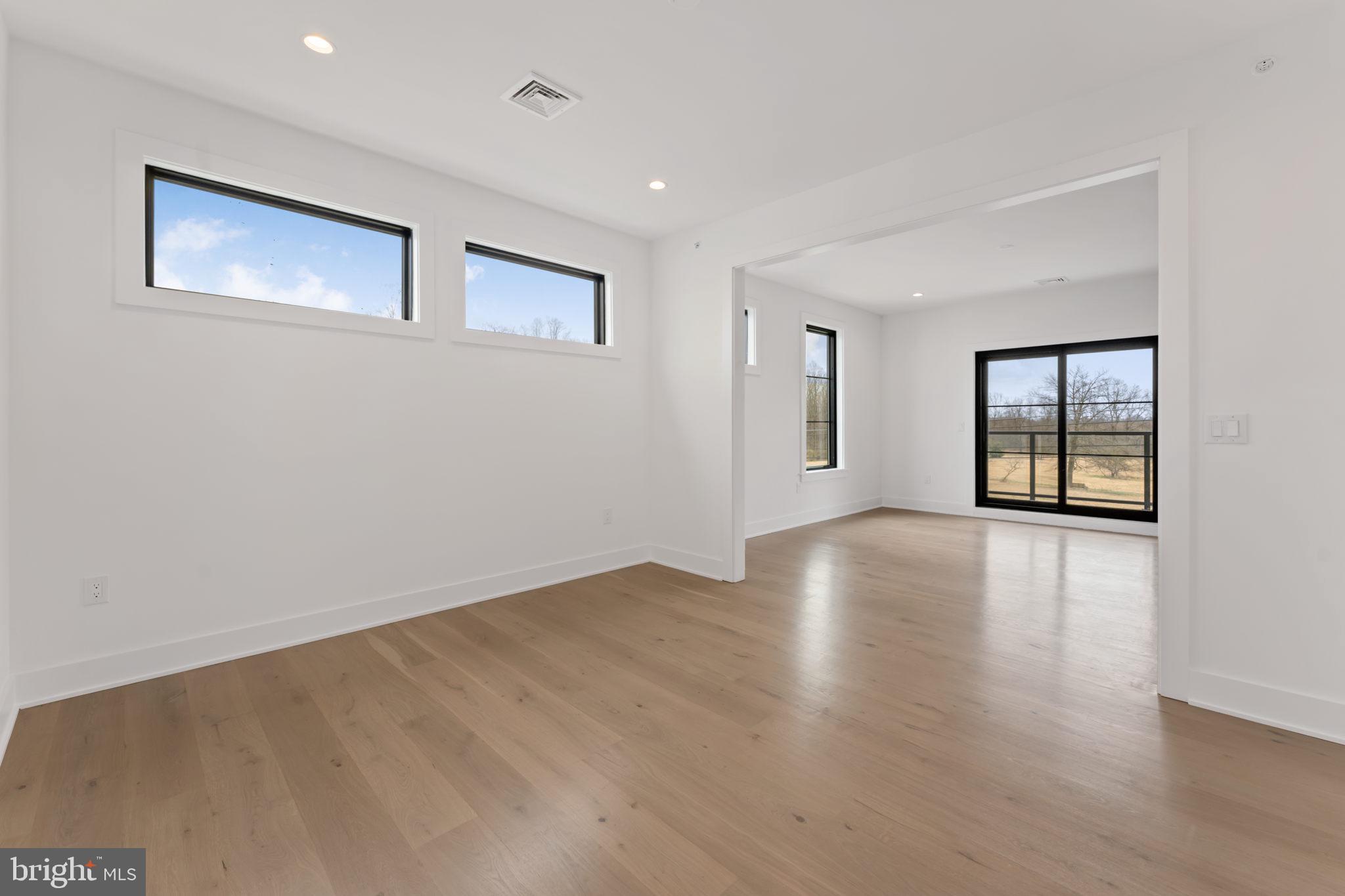 GLENSIDE - Residential