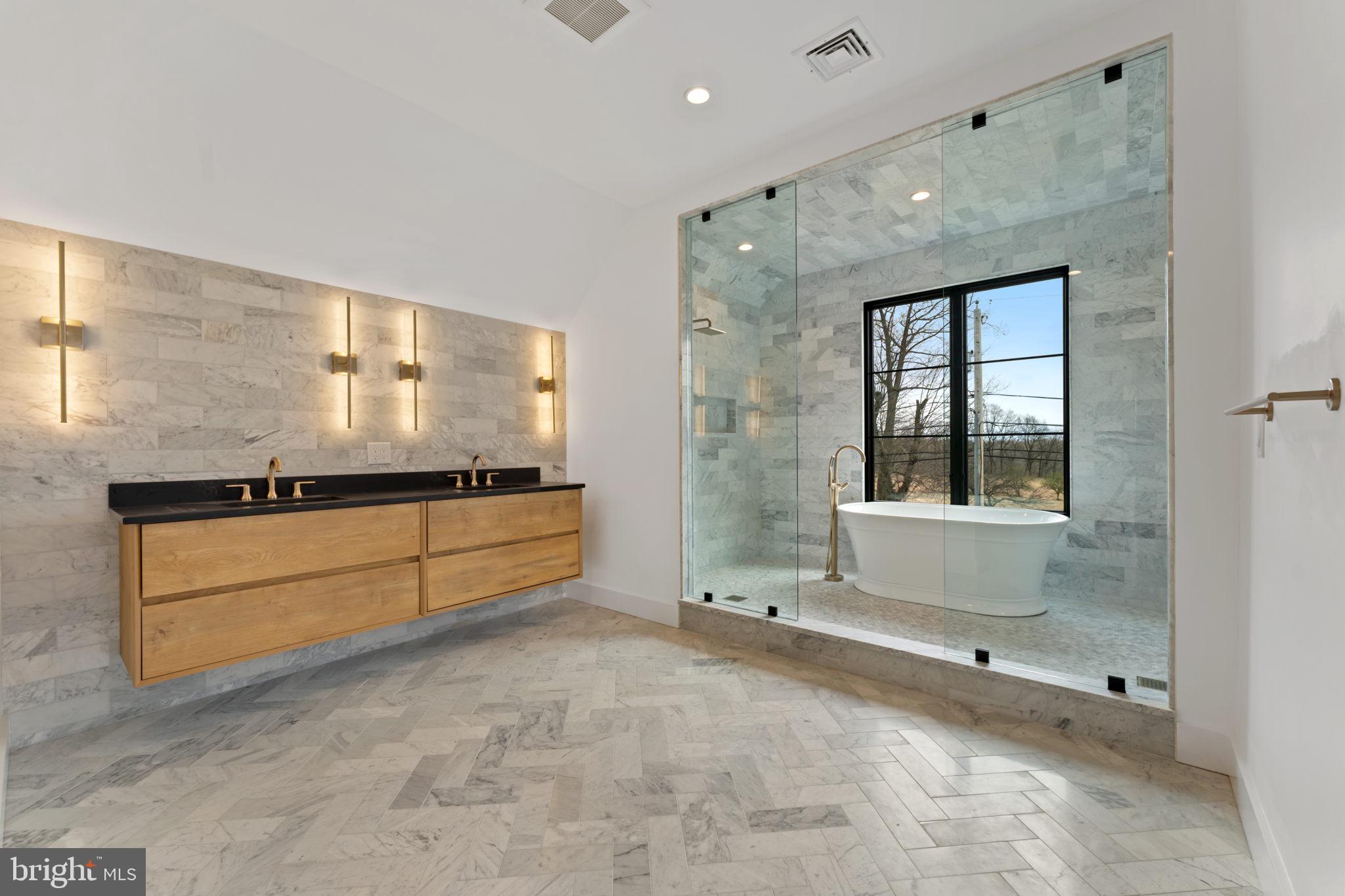 GLENSIDE - Residential