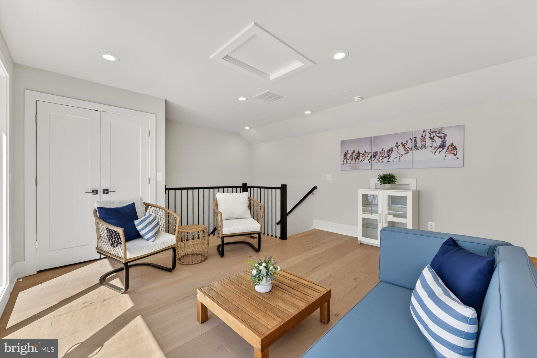 SULLY STATION II - Residential