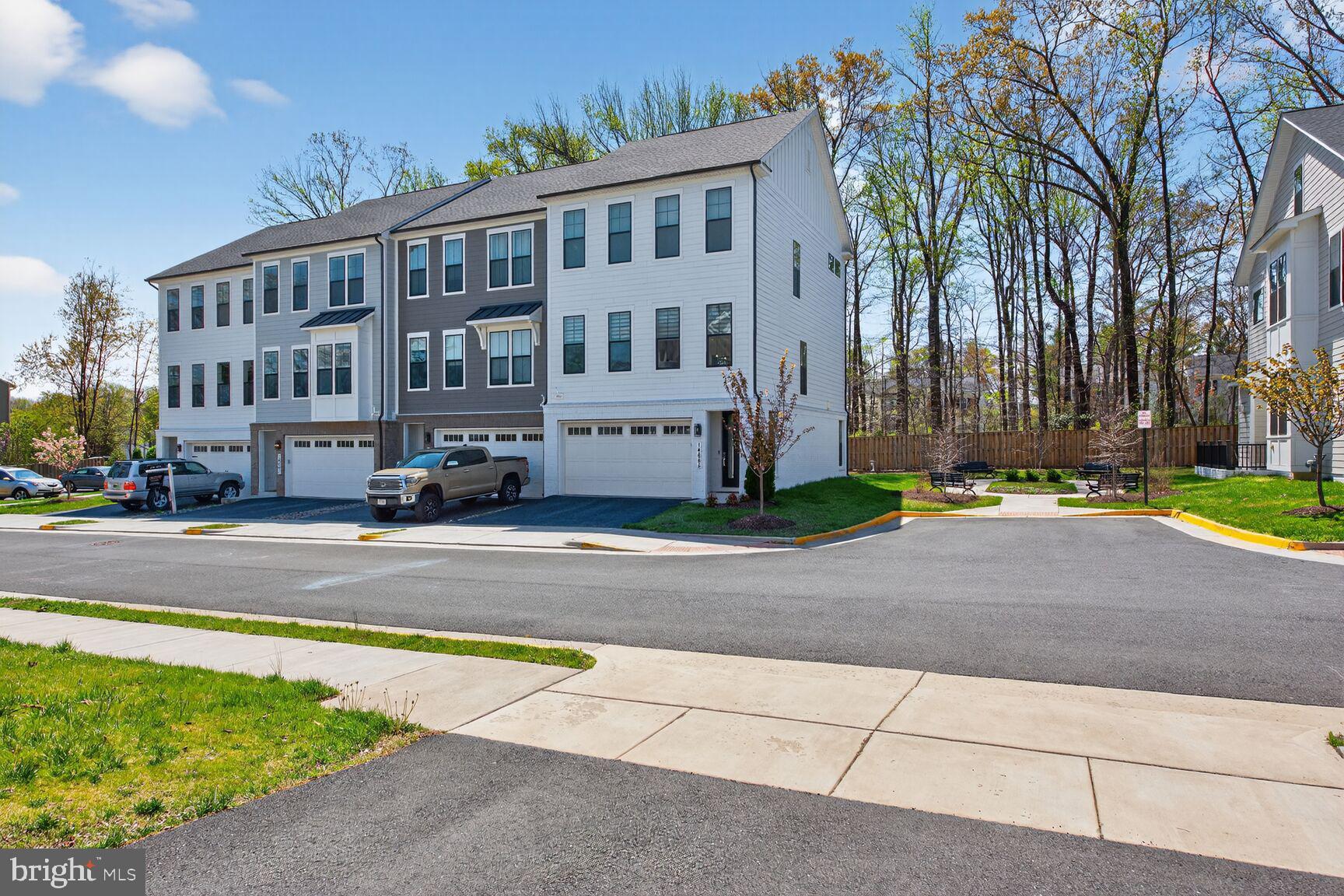 SULLY STATION II - Residential