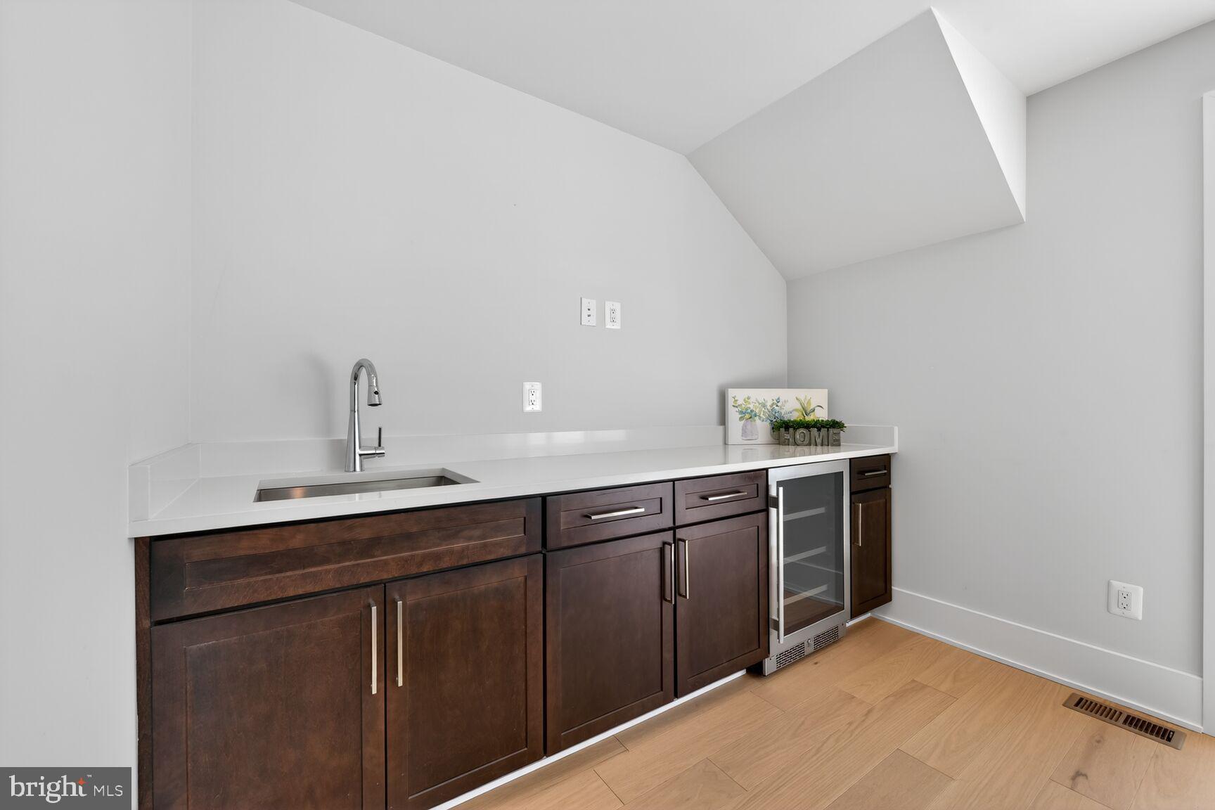 SULLY STATION II - Residential