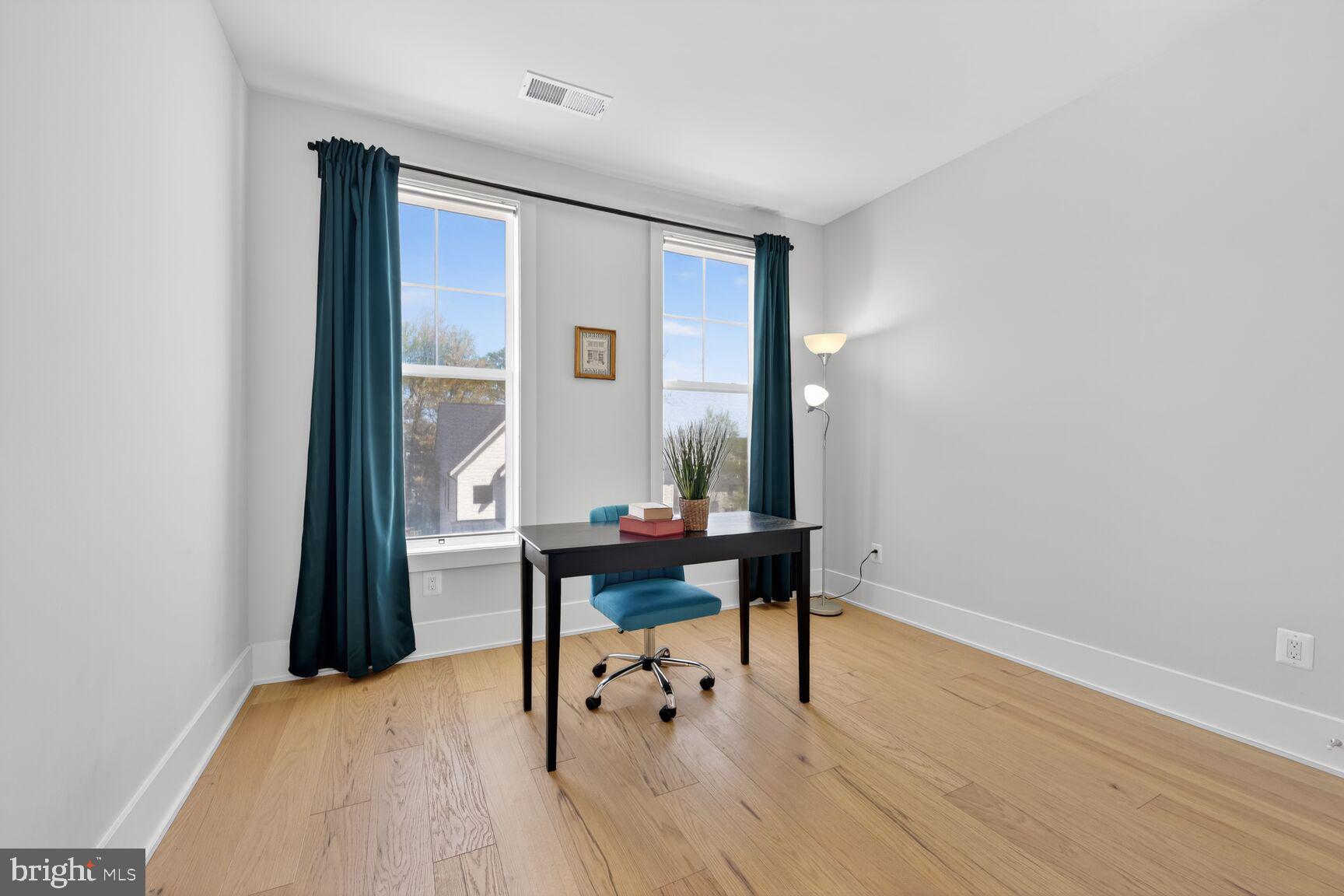 SULLY STATION II - Residential