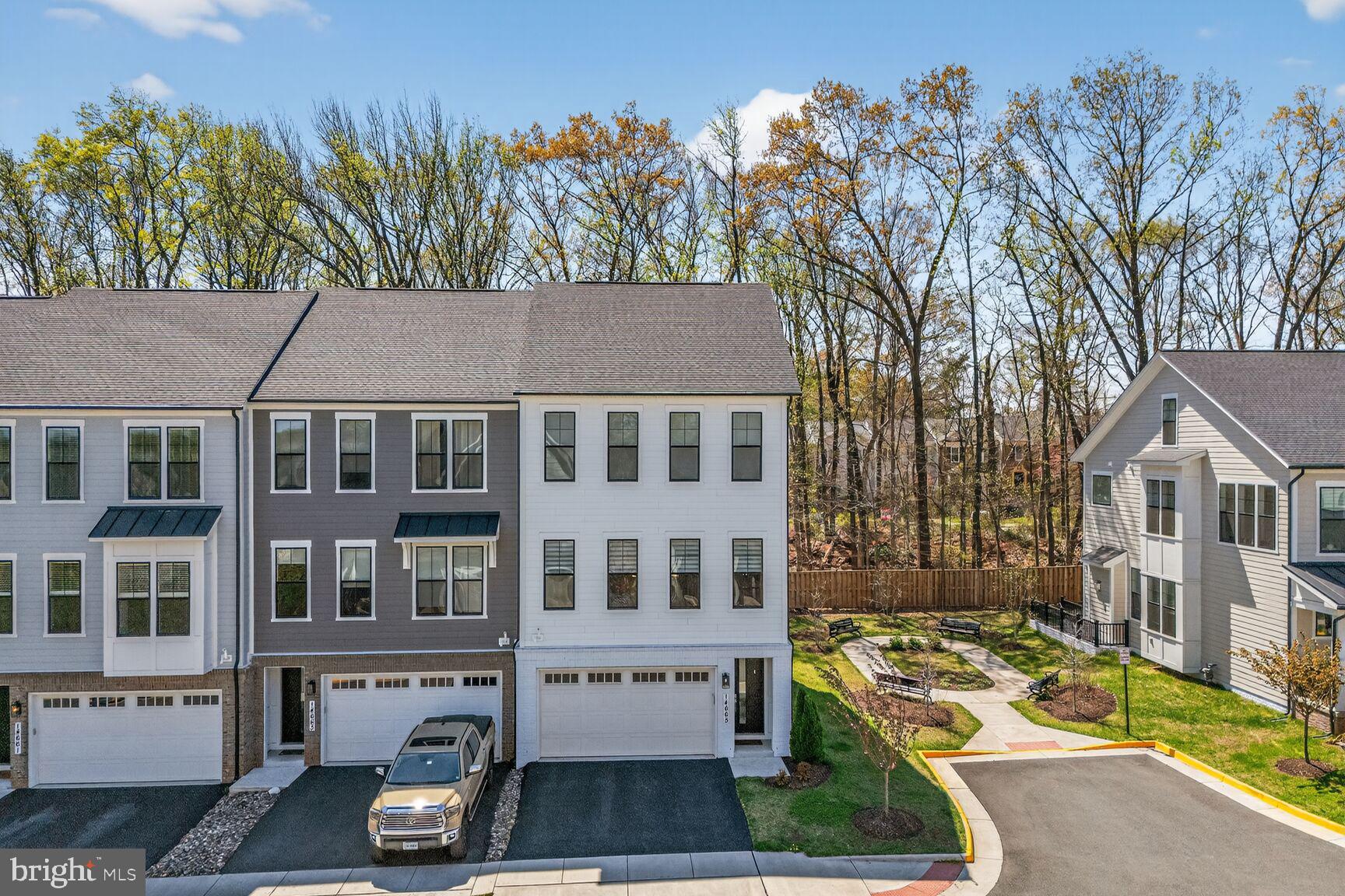 SULLY STATION II - Residential