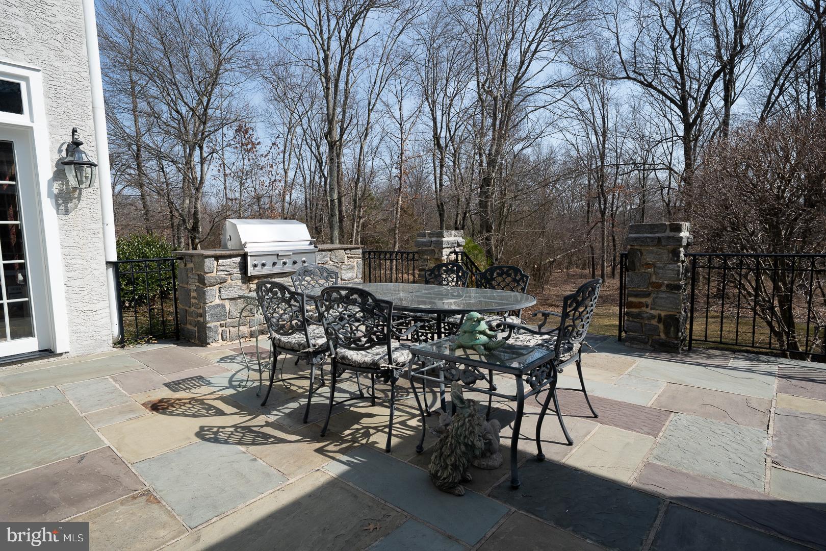 DOVECOTE - Residential