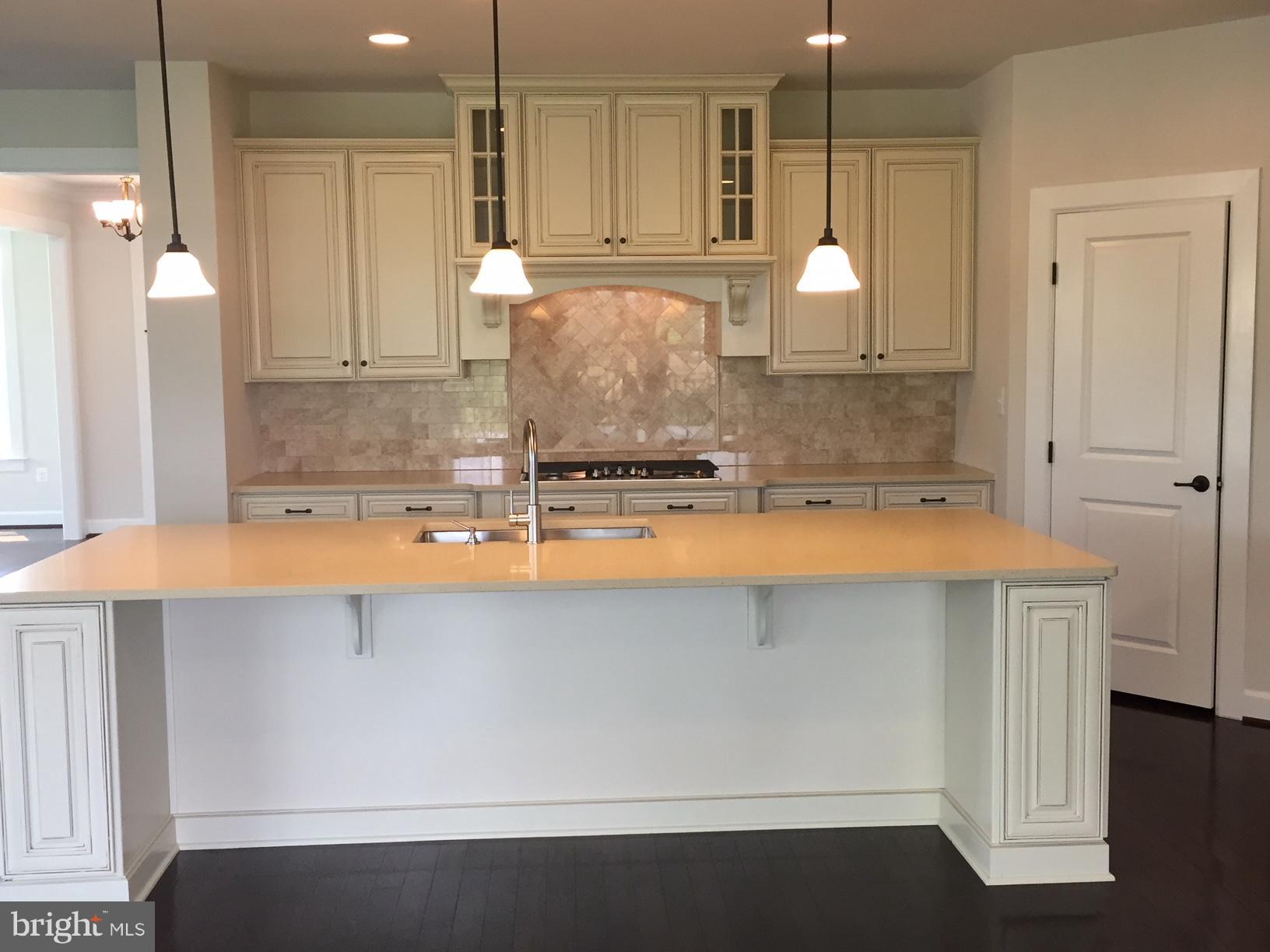 OAK CREEK - Residential