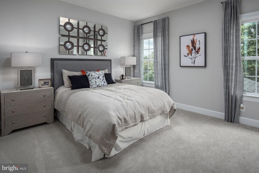 OAK CREEK - Residential