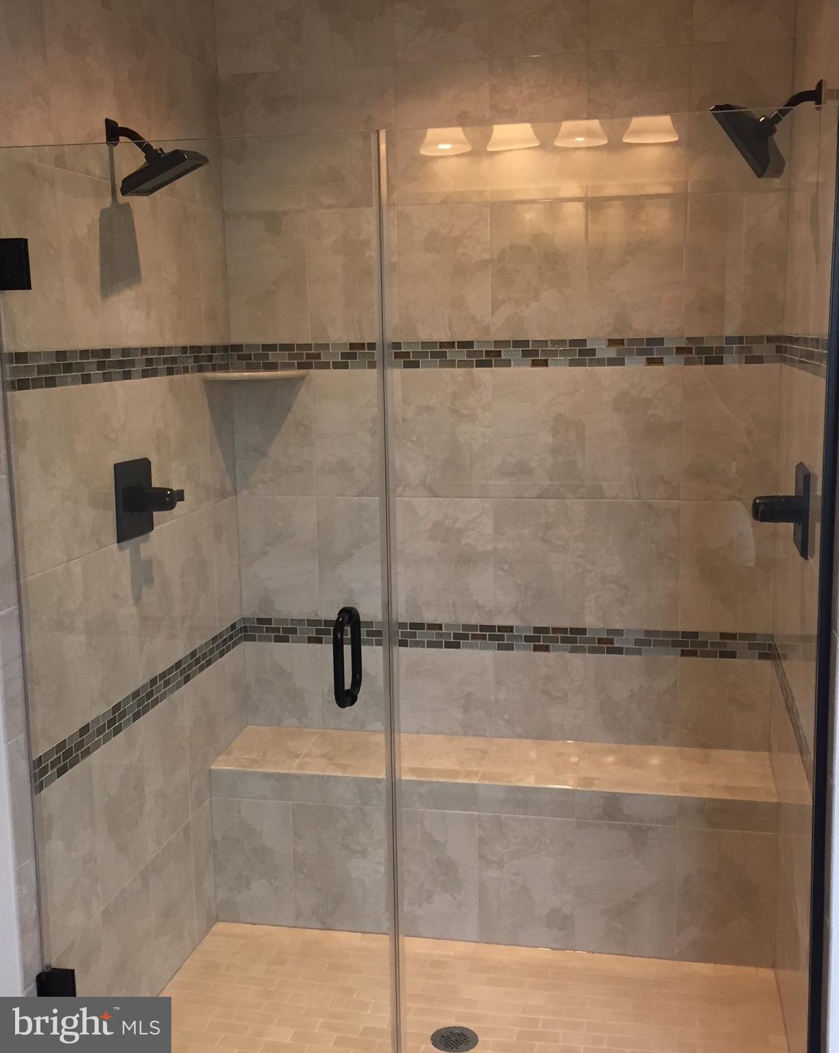 OAK CREEK - Residential