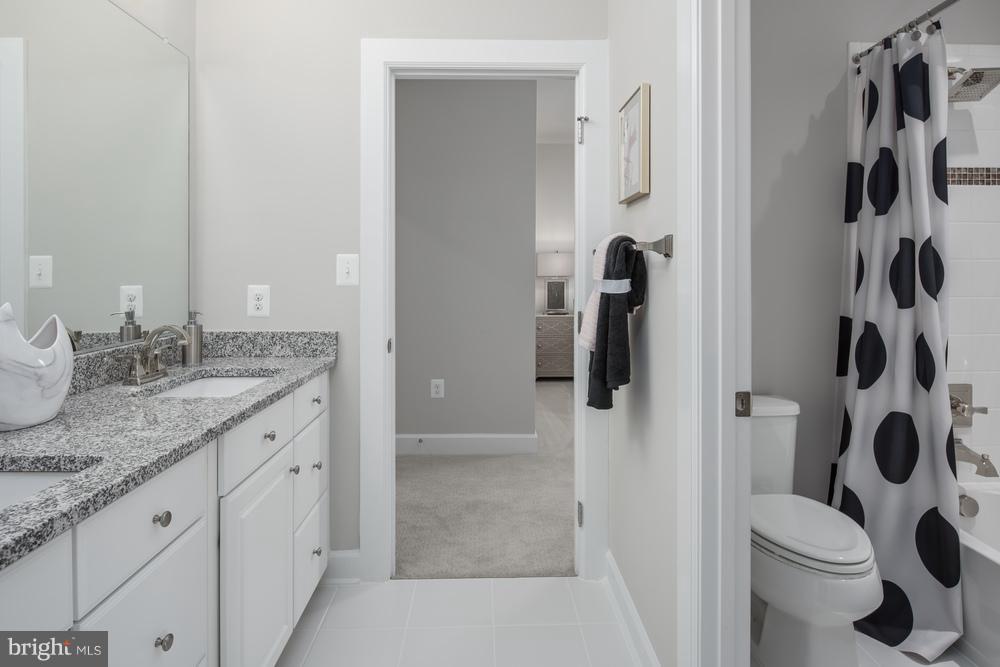 OAK CREEK - Residential