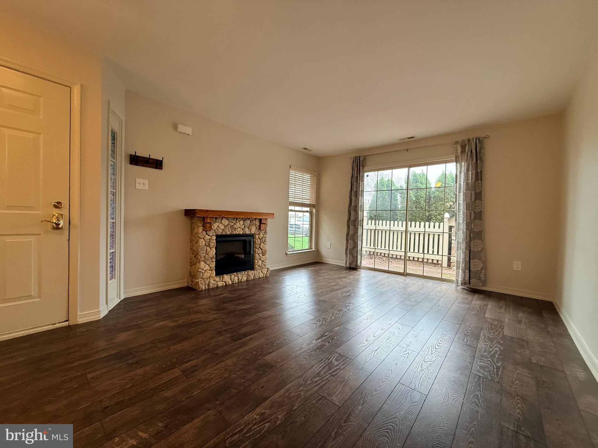 GLENNBROOK - Residential