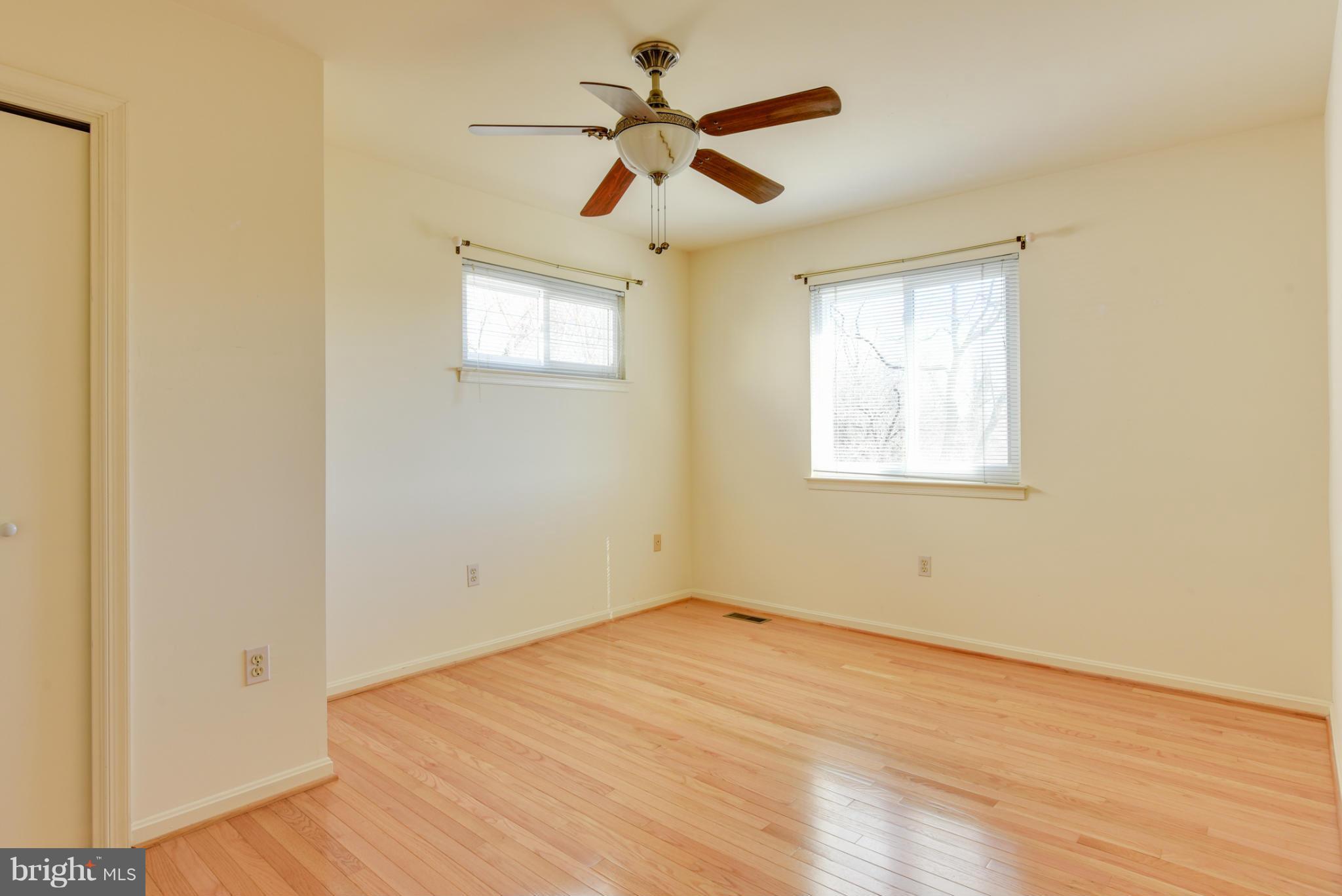 WINDMILLS OF ANNAPOLIS - Residential Lease