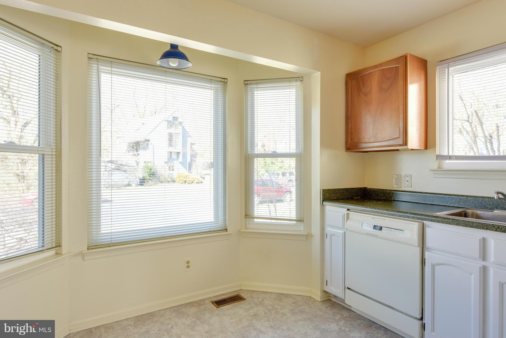 WINDMILLS OF ANNAPOLIS - Residential Lease