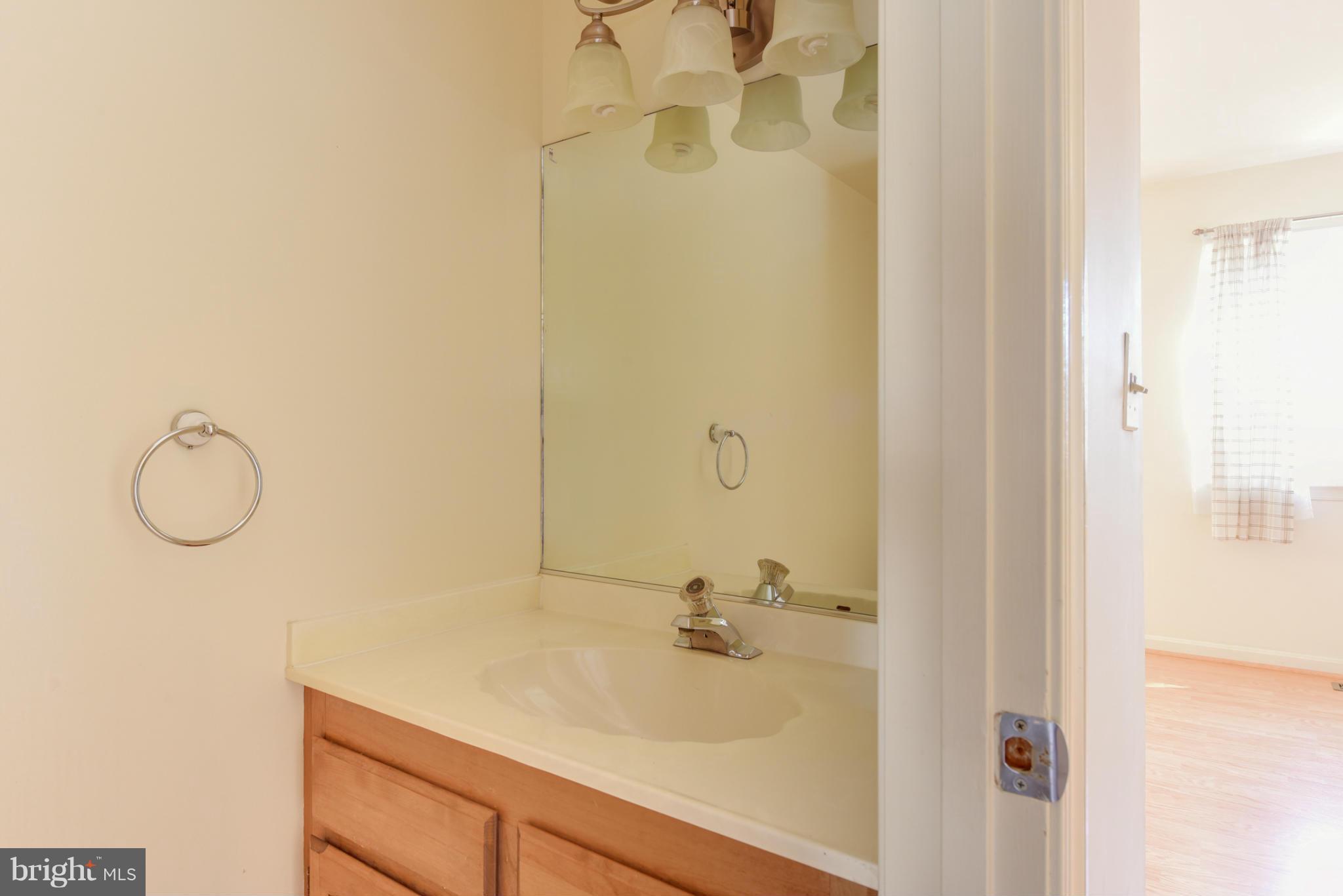 WINDMILLS OF ANNAPOLIS - Residential Lease