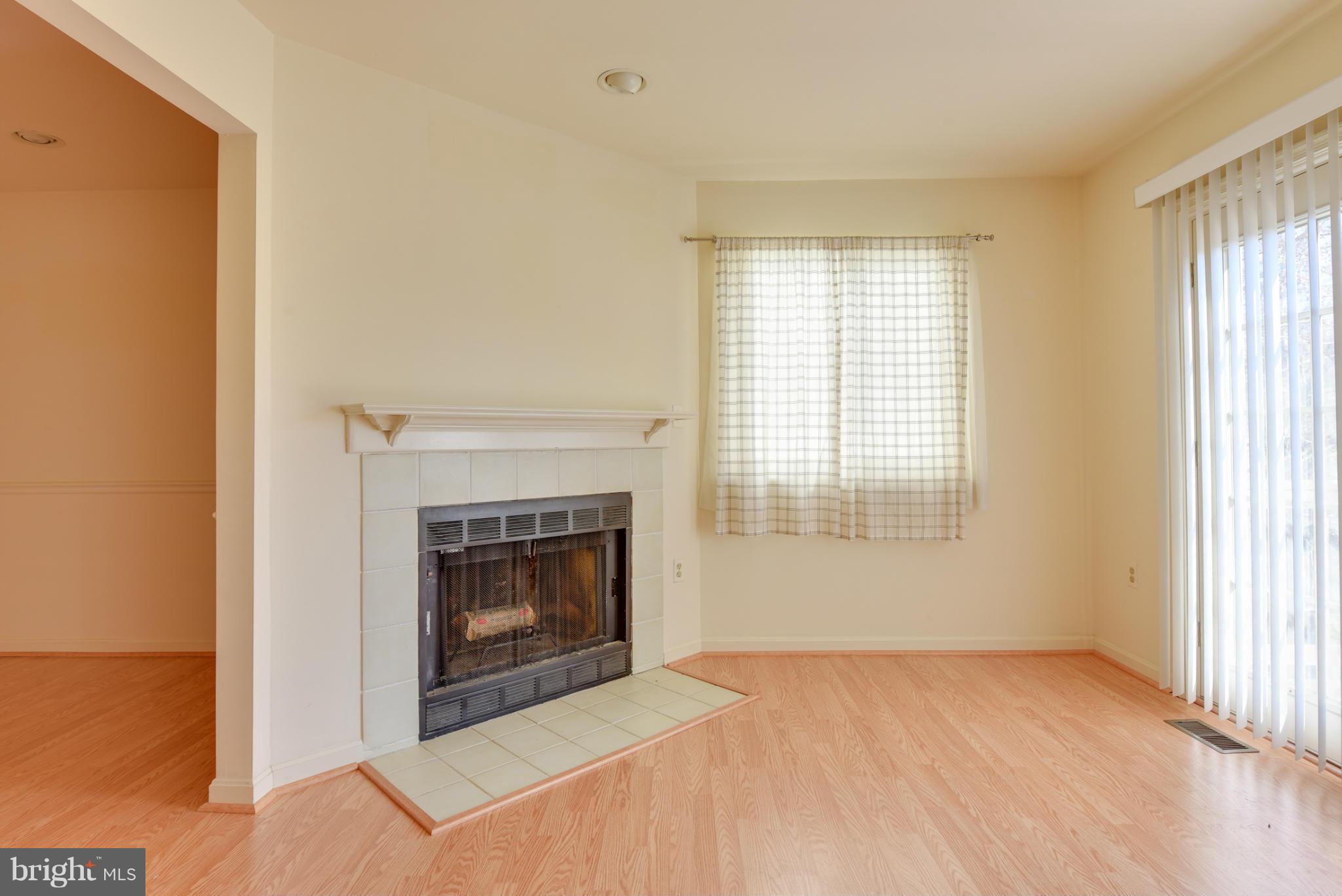 WINDMILLS OF ANNAPOLIS - Residential Lease