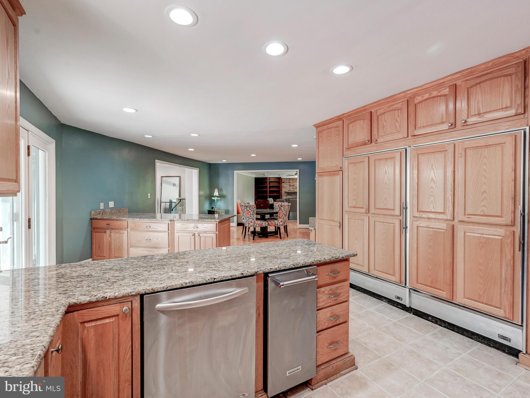 LONG QUARTER - Residential