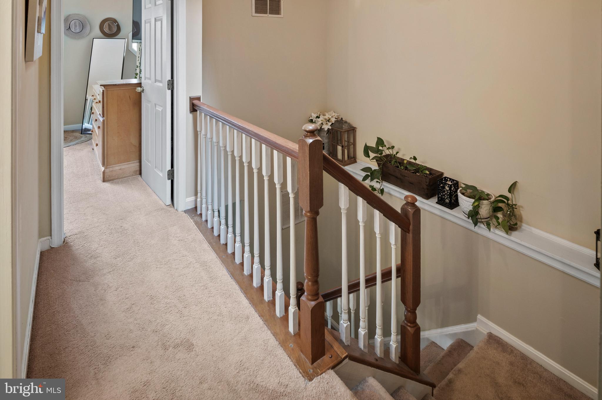 WHISPERING WOODS - Residential