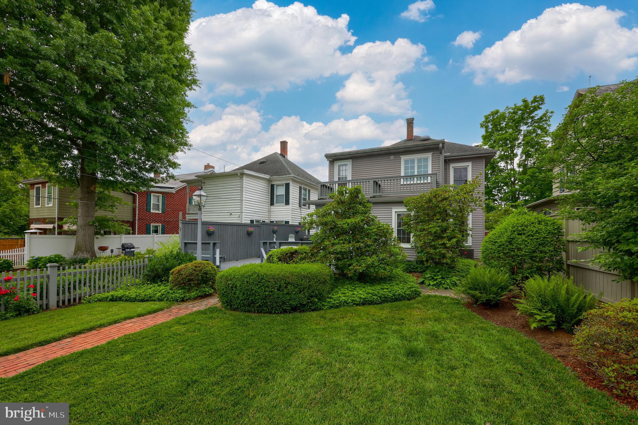 LITITZ BOROUGH - Residential