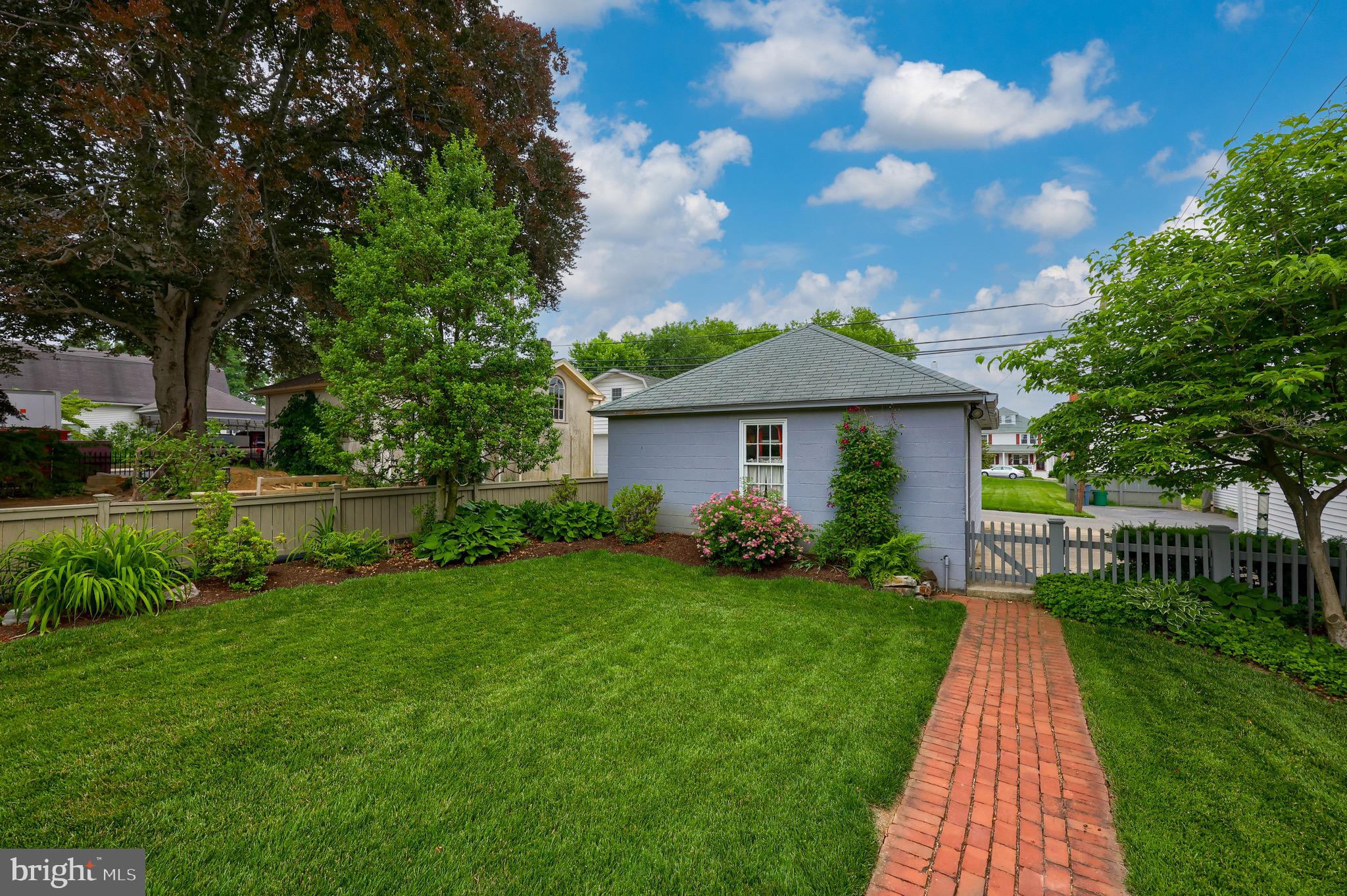 LITITZ BOROUGH - Residential