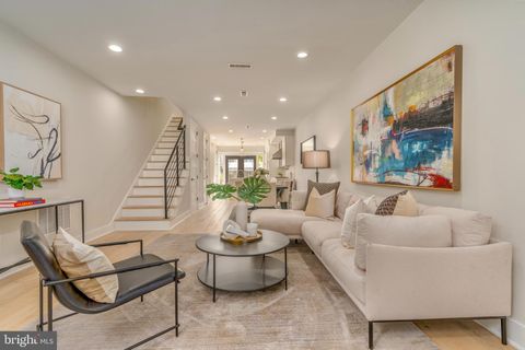 430 15TH STREET SE WASHINGTON DC 20003
