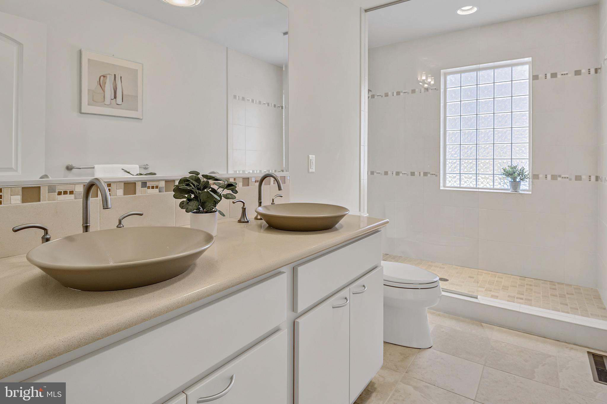 RIVER BEND - Residential