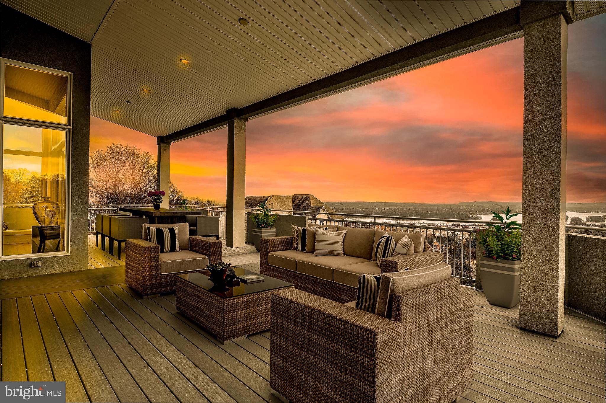 RIVER BEND - Residential